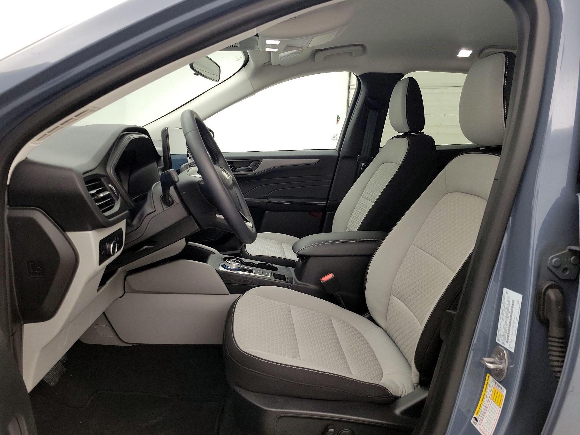 Thumbnail: 2023 Ford Escape - 11