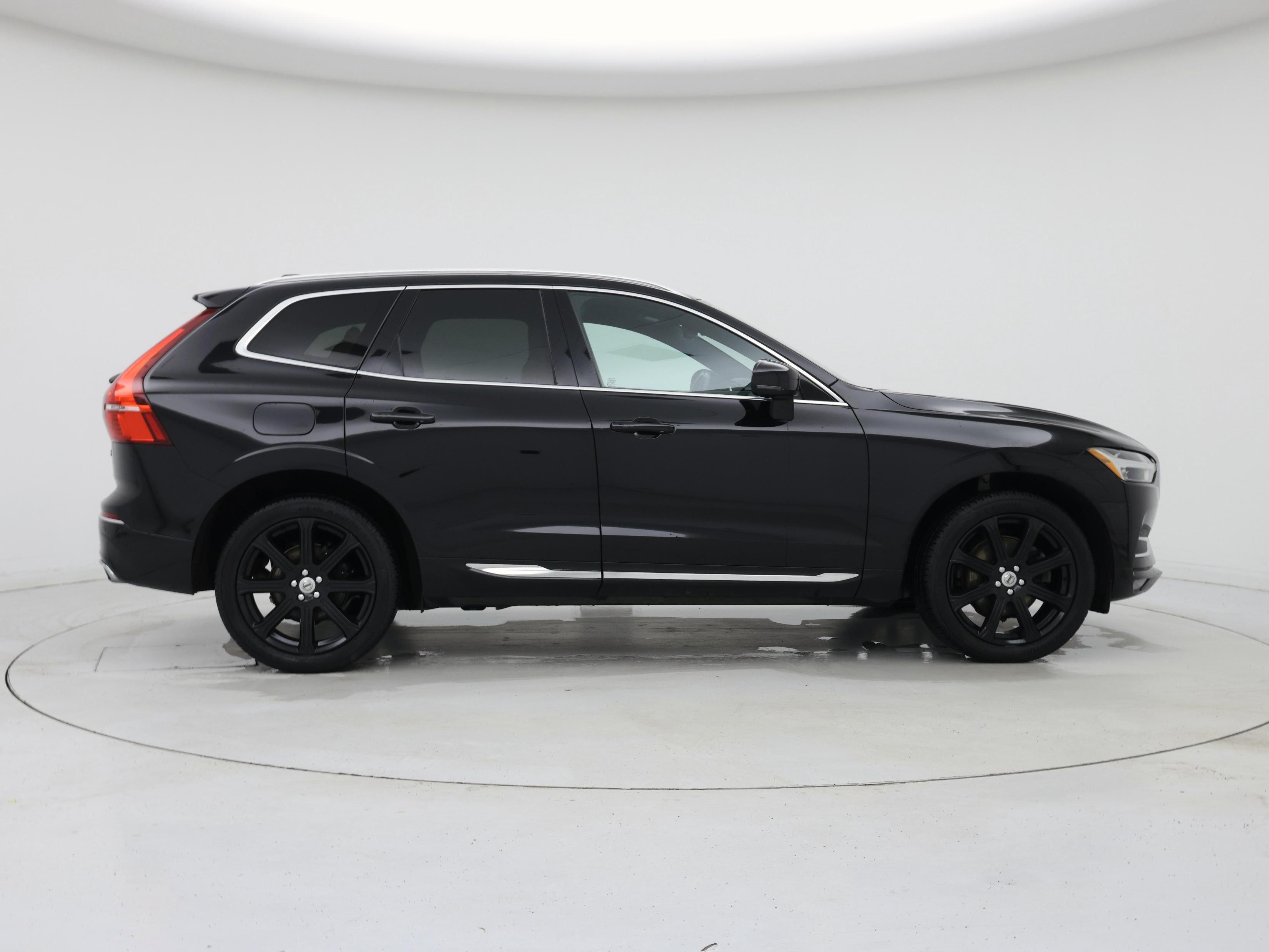 Thumbnail: 2021 Volvo XC60 - 7