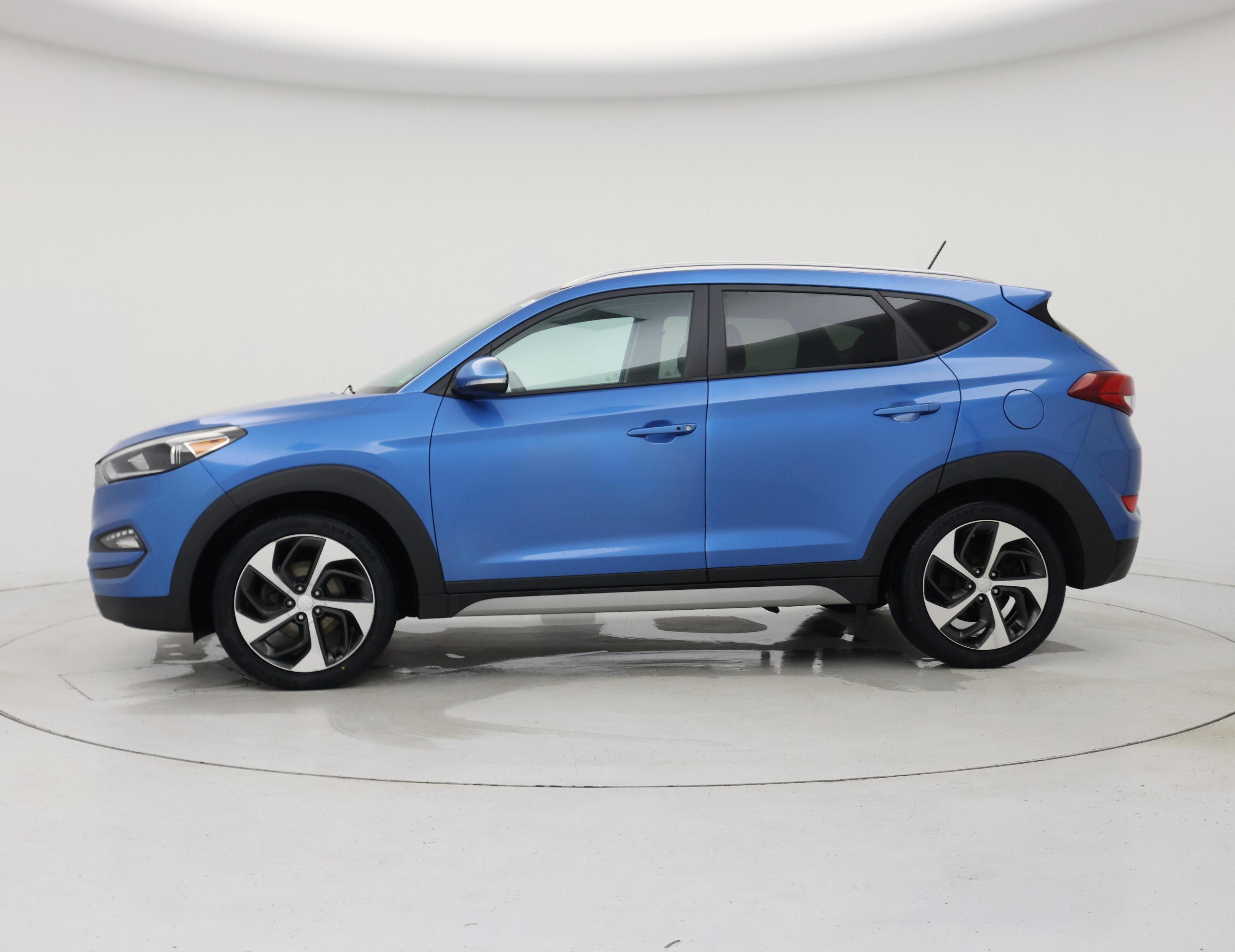 Thumbnail: 2017 Hyundai Tucson - 3