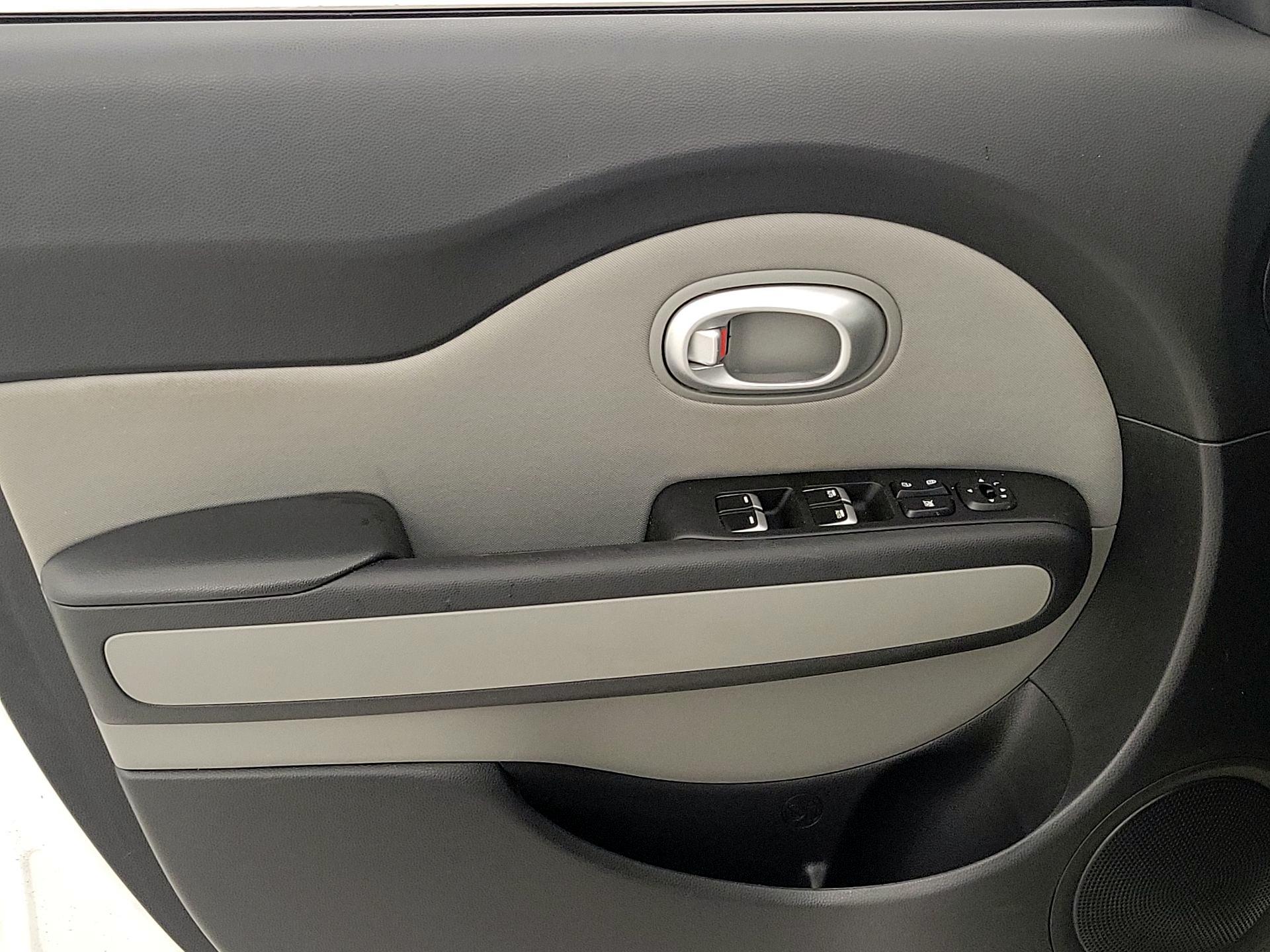 Thumbnail: 2017 Kia Soul - 12