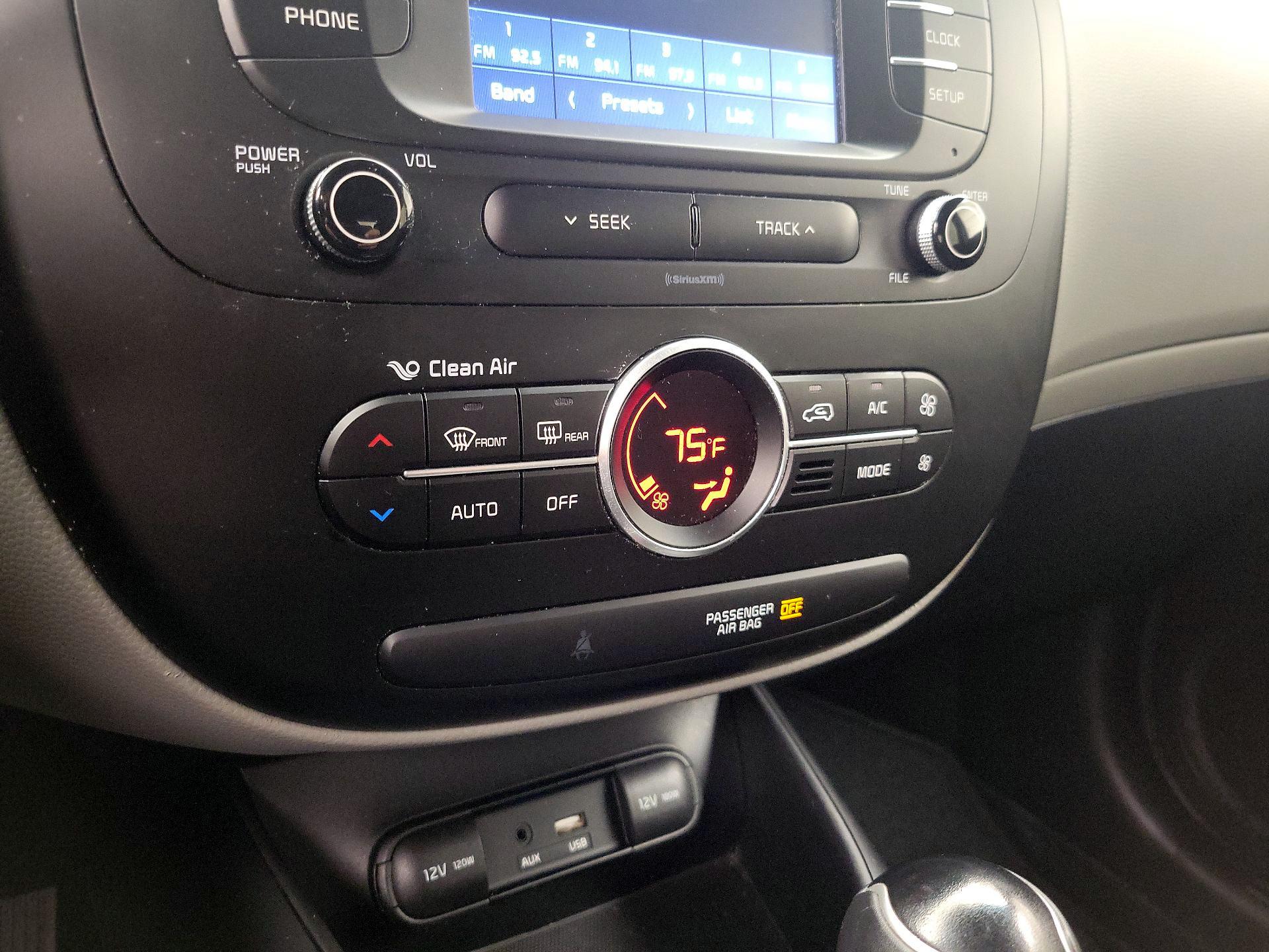 Thumbnail: 2017 Kia Soul - 16