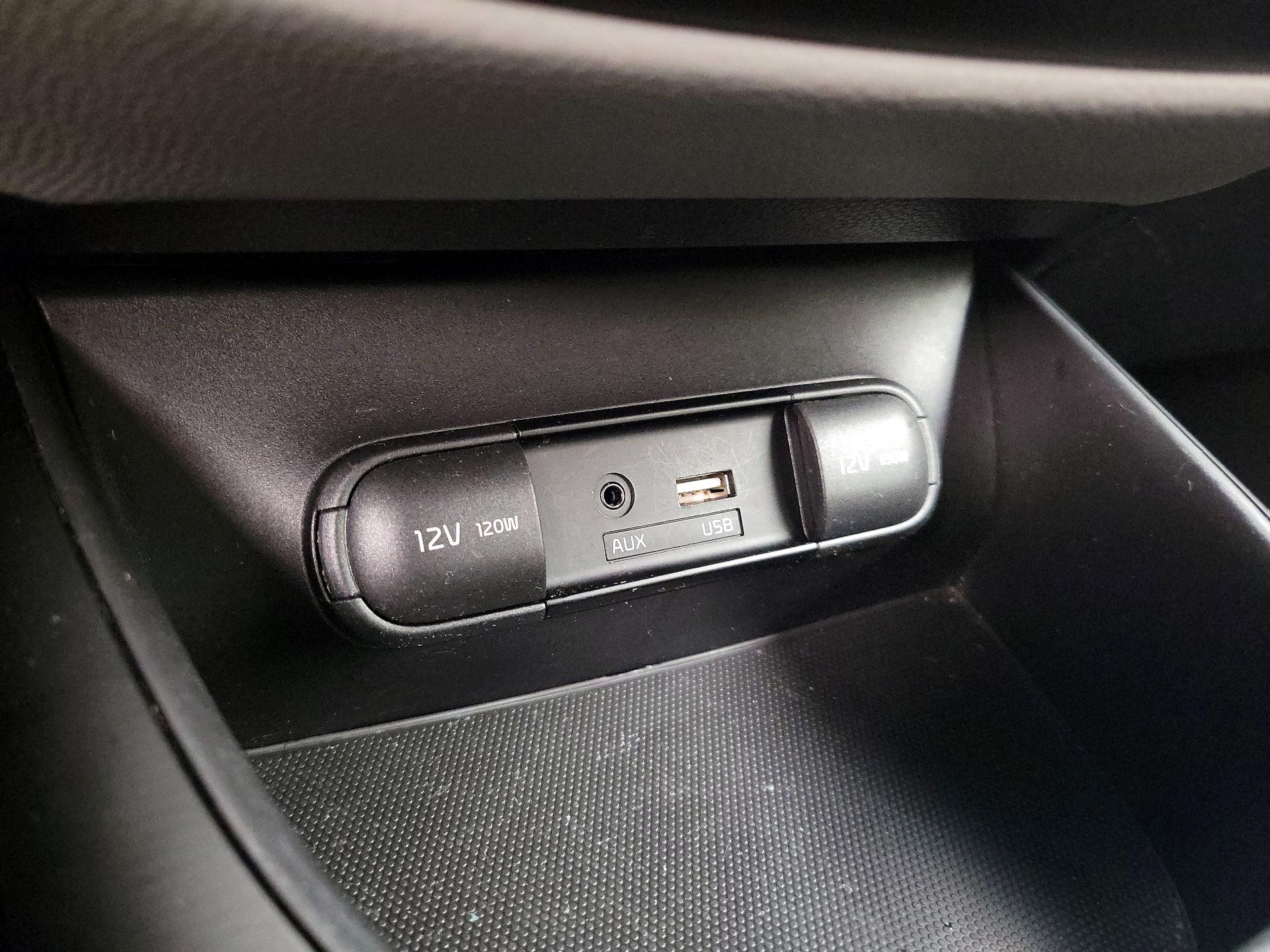 Thumbnail: 2017 Kia Soul - 18