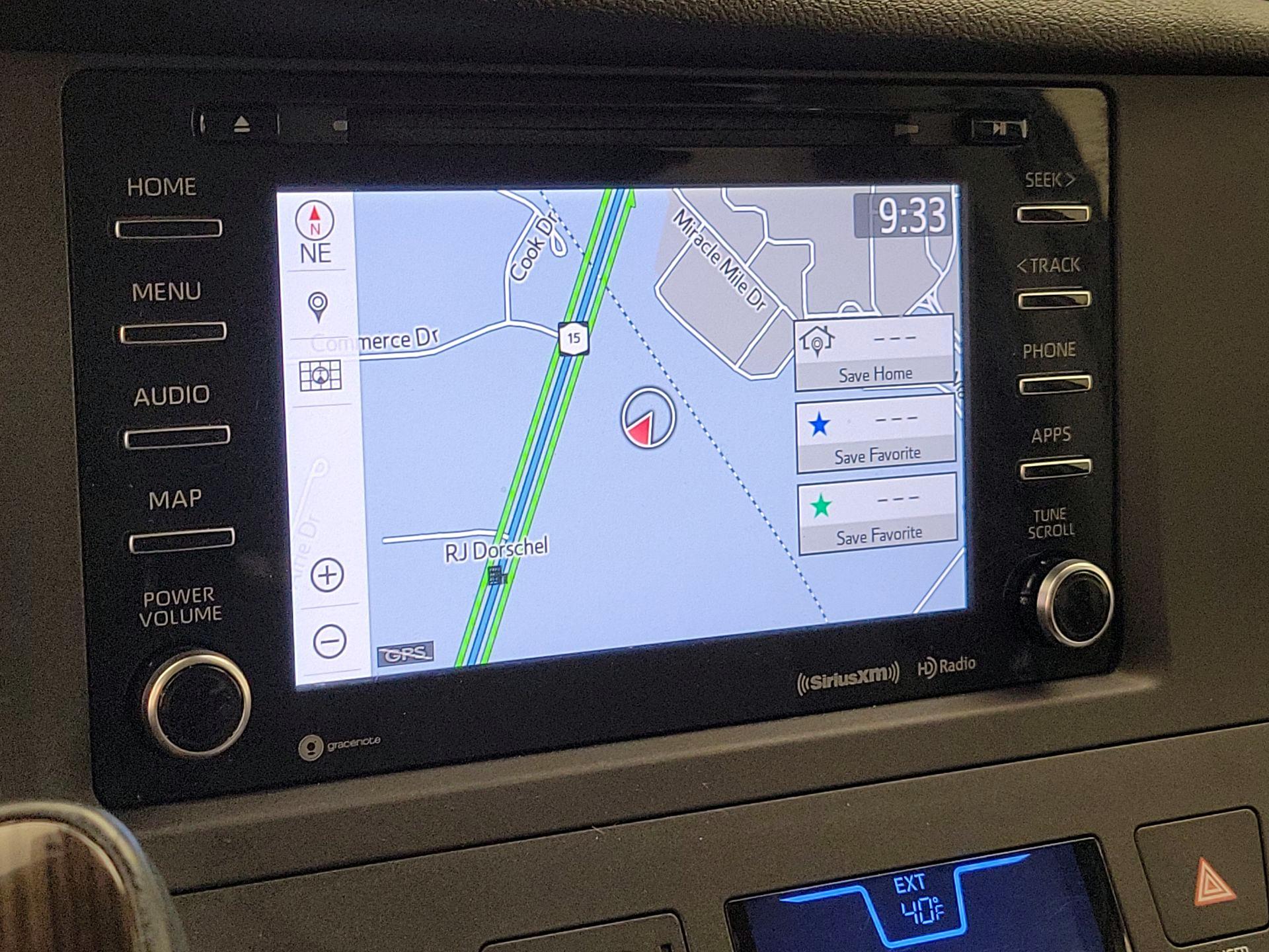 Thumbnail: 2018 Toyota Sienna - 14