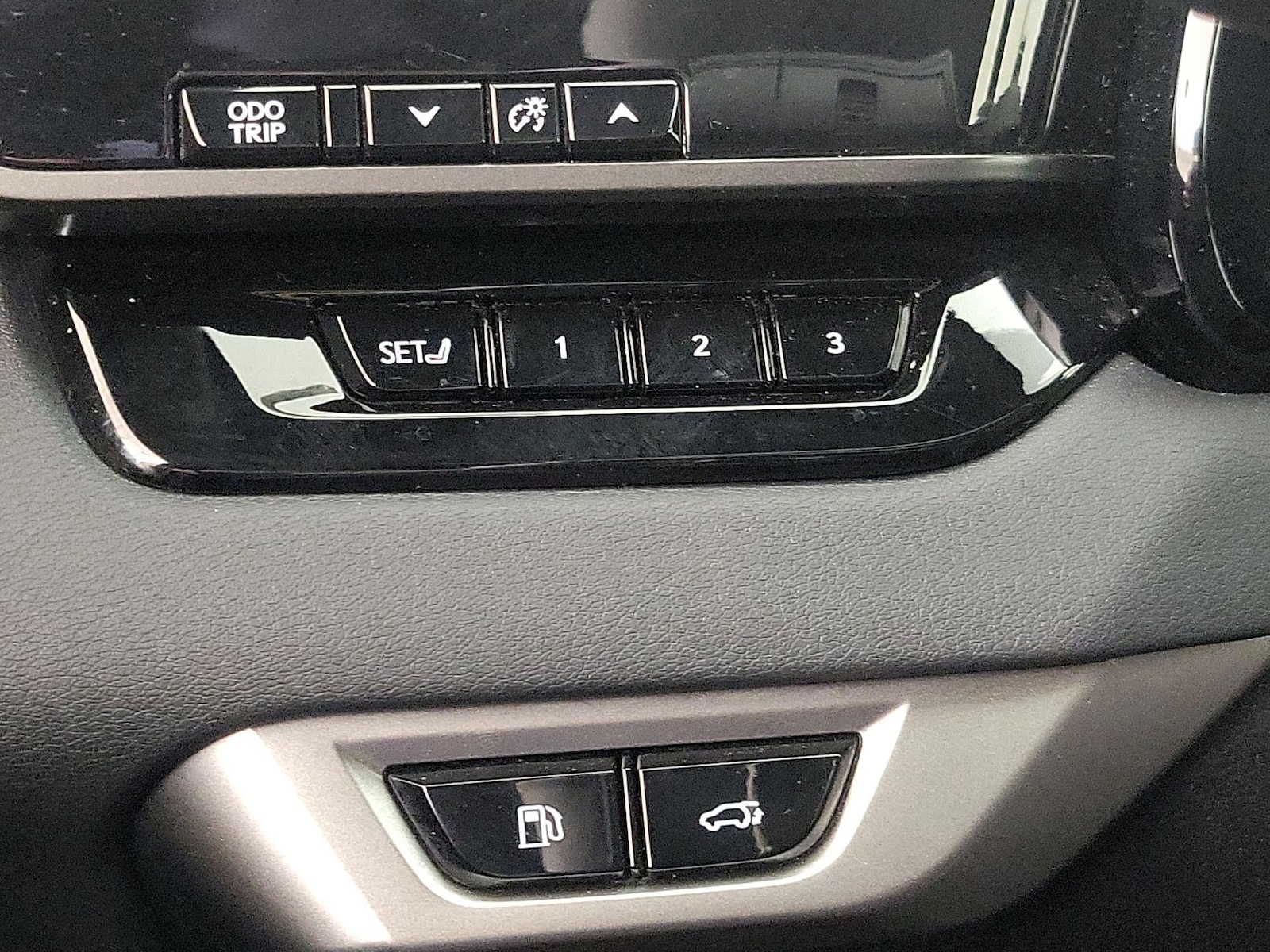 2024 Lexus RX 350 - Photo 14