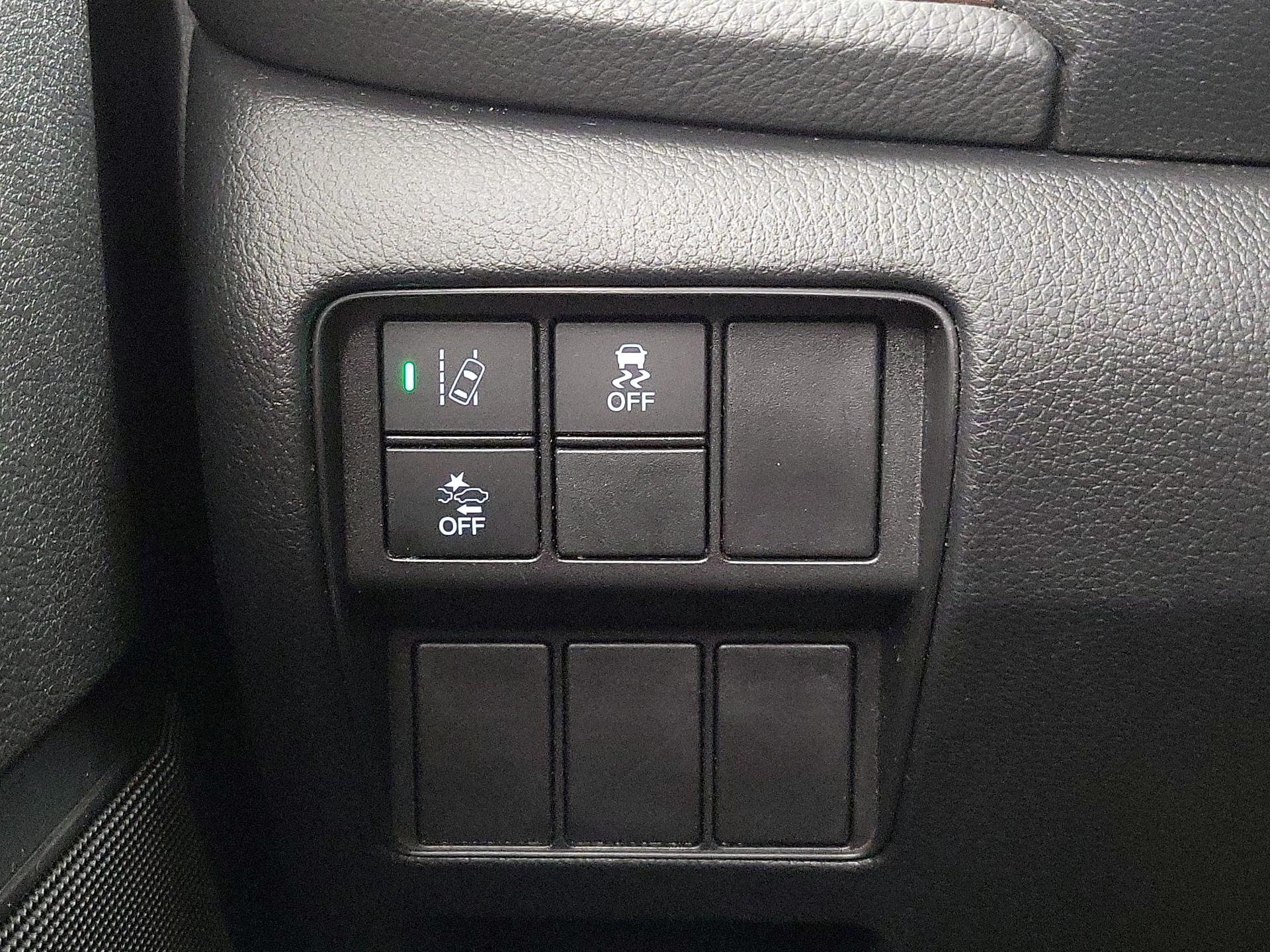 Thumbnail: 2017 Honda CR-V - 13