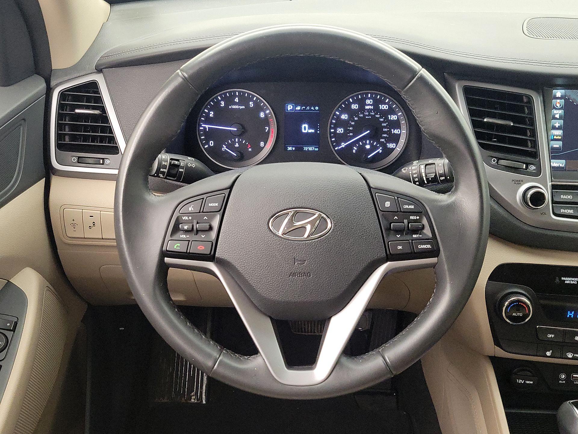 Thumbnail: 2016 Hyundai Tucson - 10