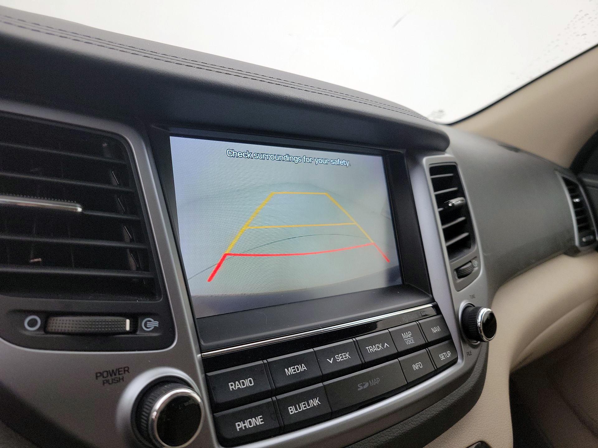 Thumbnail: 2016 Hyundai Tucson - 15