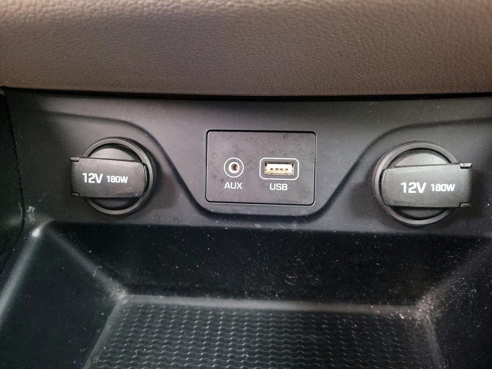 Thumbnail: 2016 Hyundai Tucson - 19