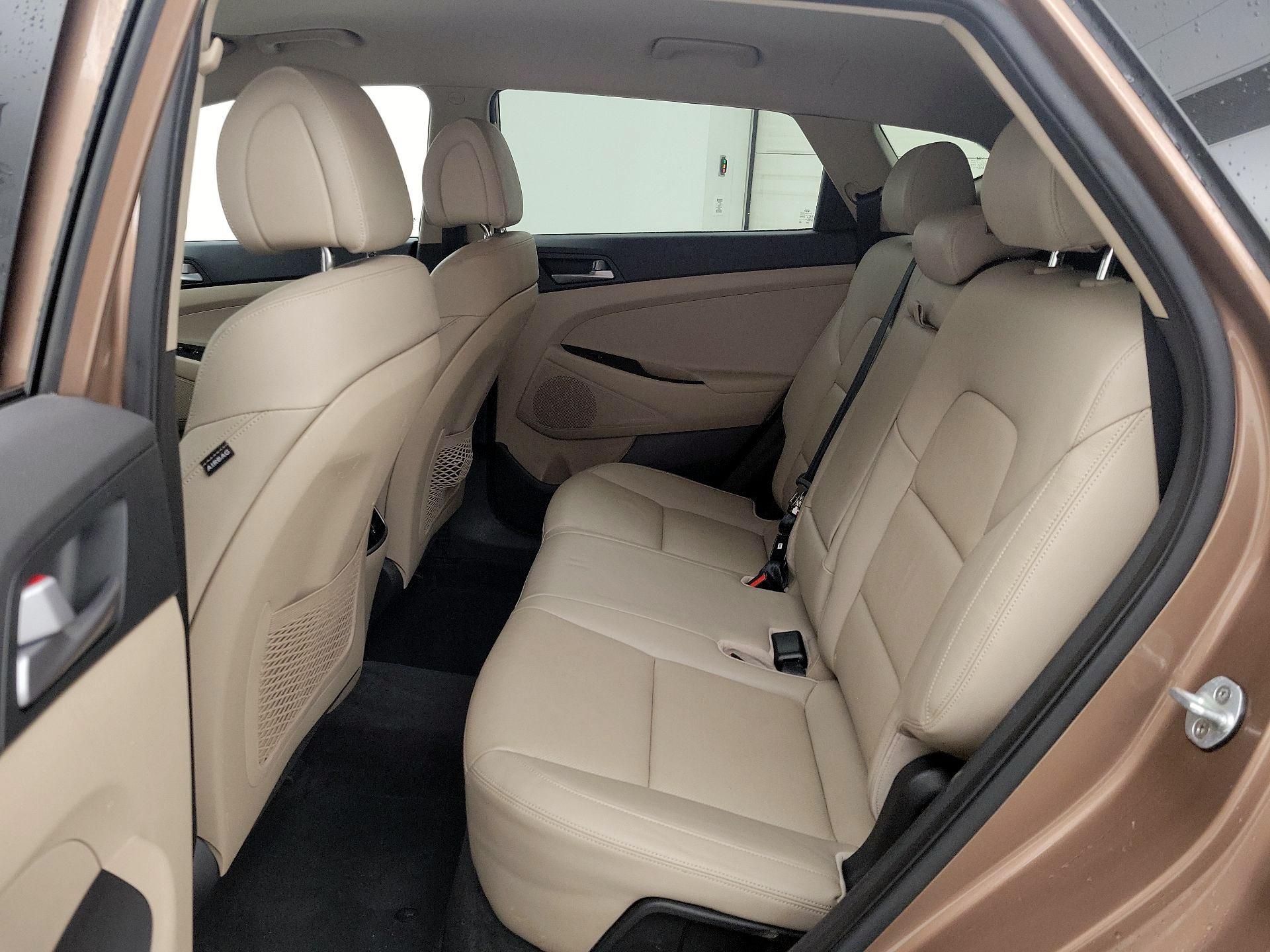 Thumbnail: 2016 Hyundai Tucson - 20