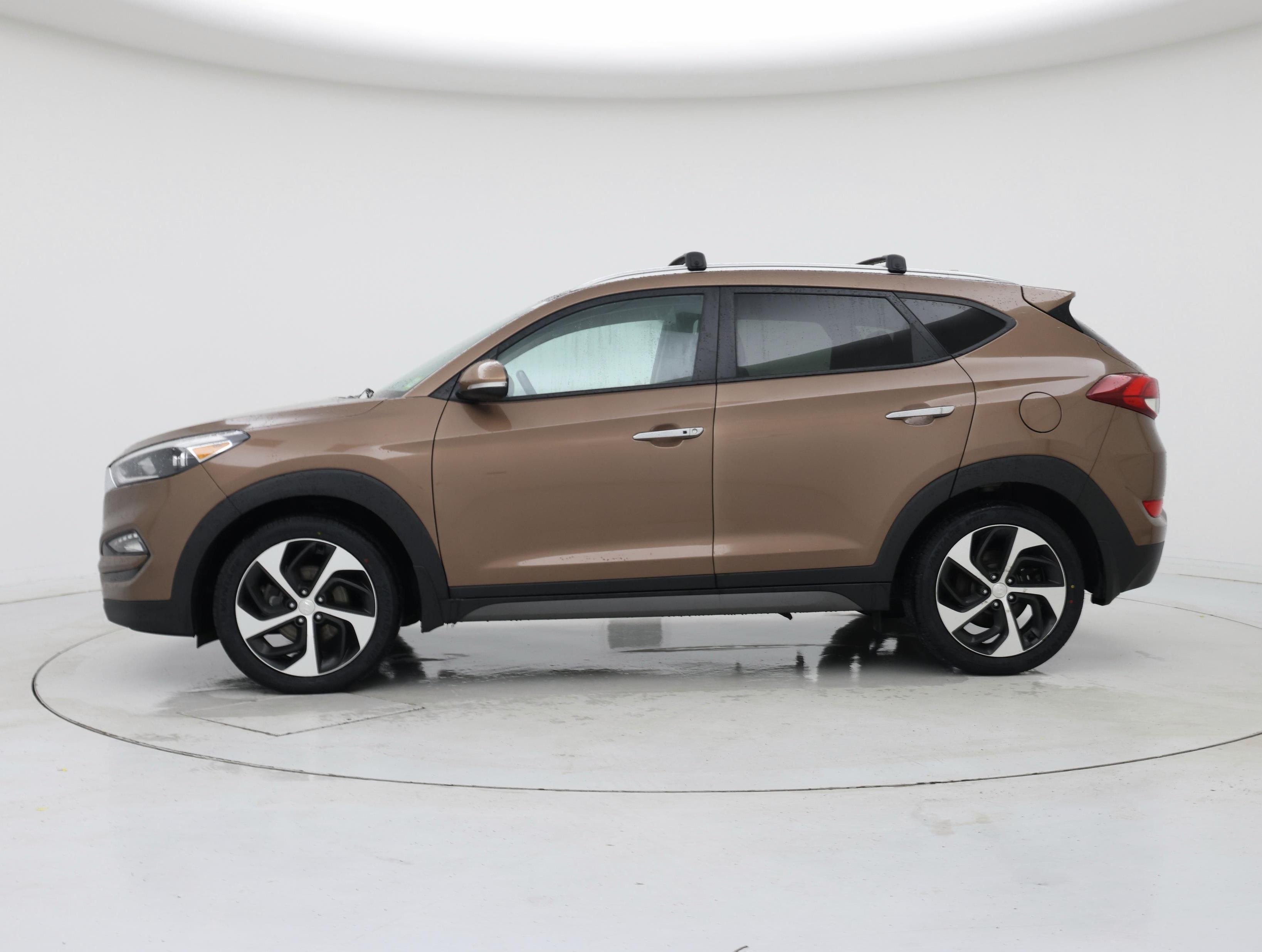 Thumbnail: 2016 Hyundai Tucson - 3