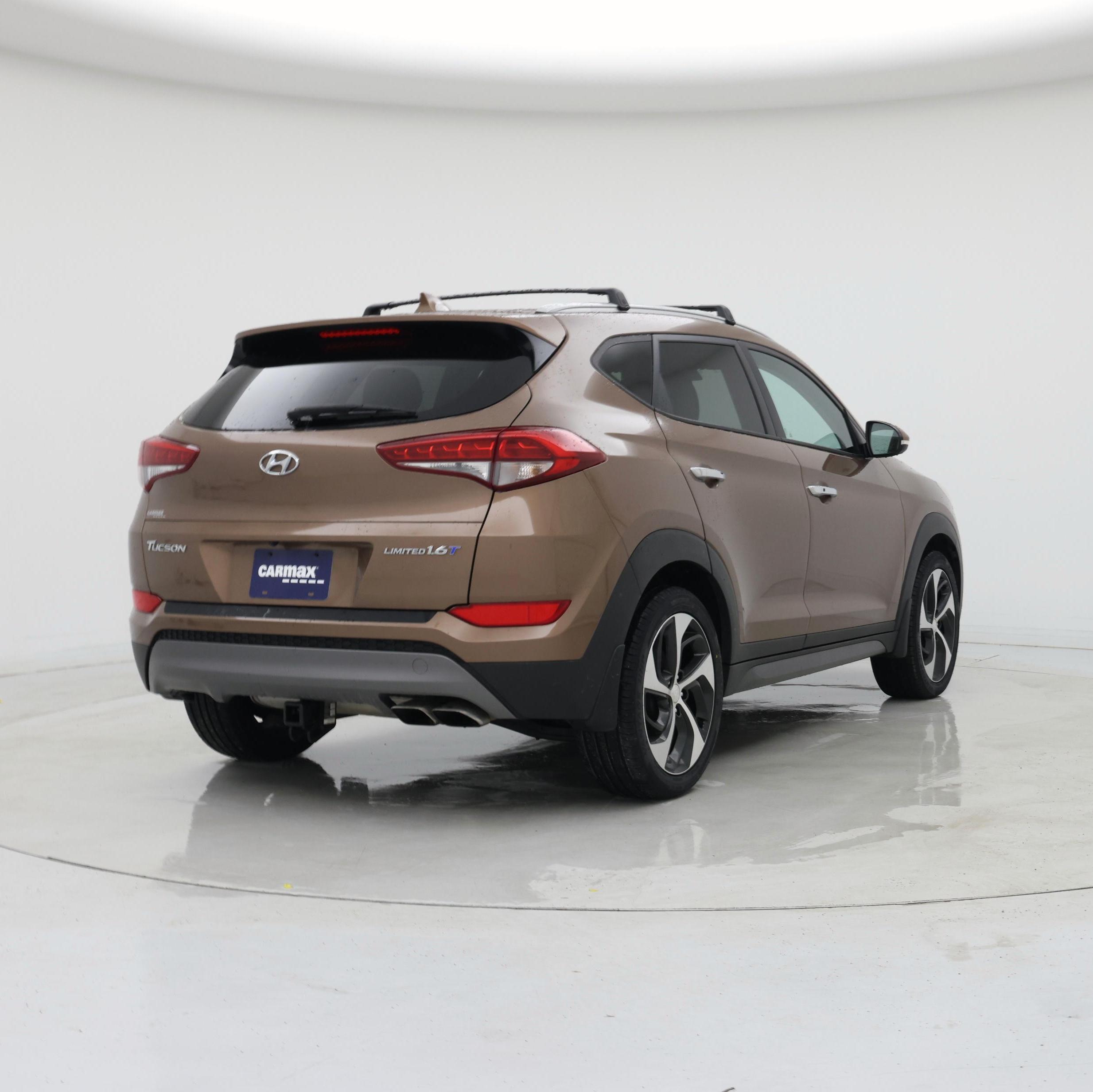 Thumbnail: 2016 Hyundai Tucson - 8