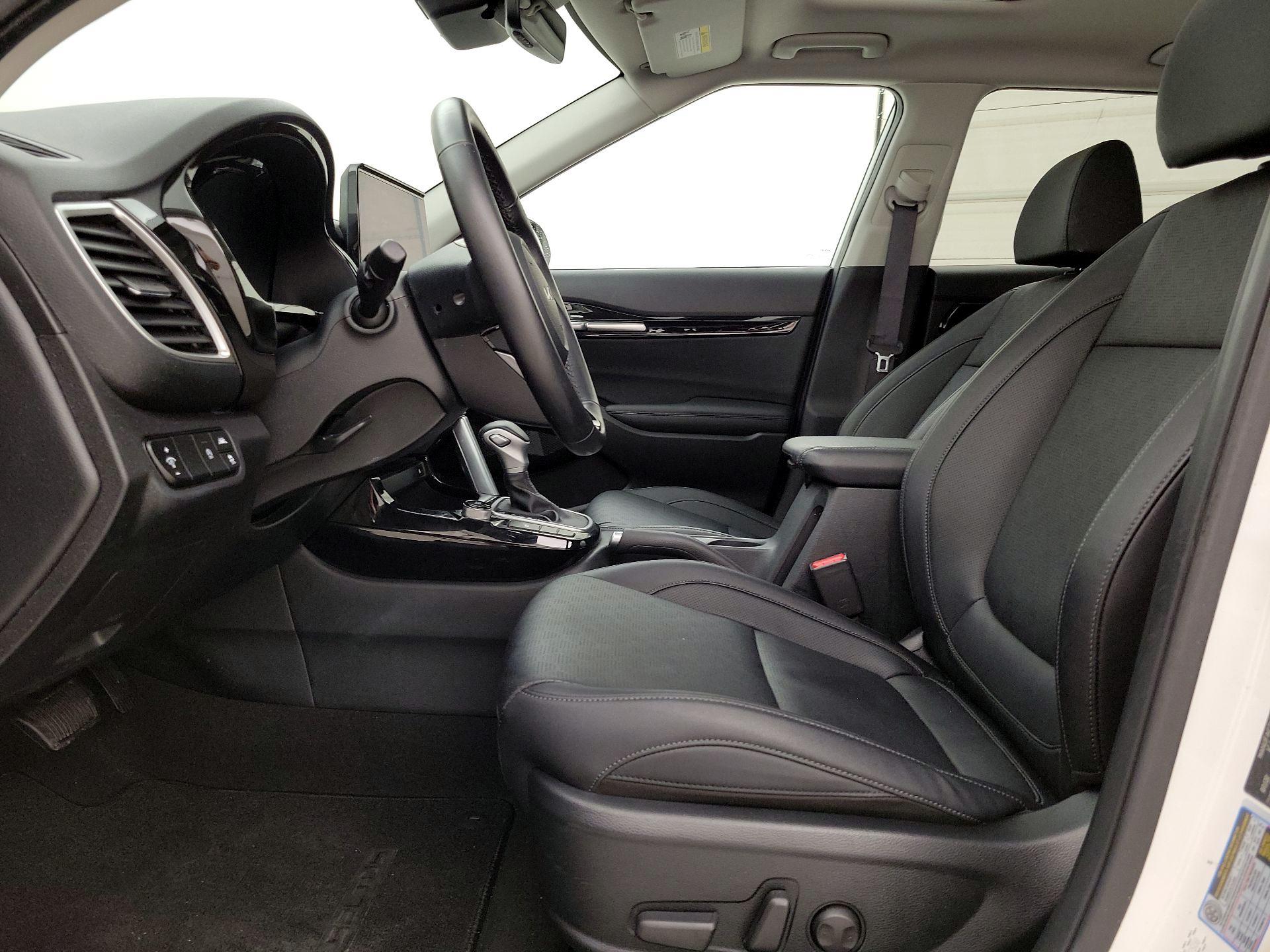 Thumbnail: 2023 Kia Seltos - 11