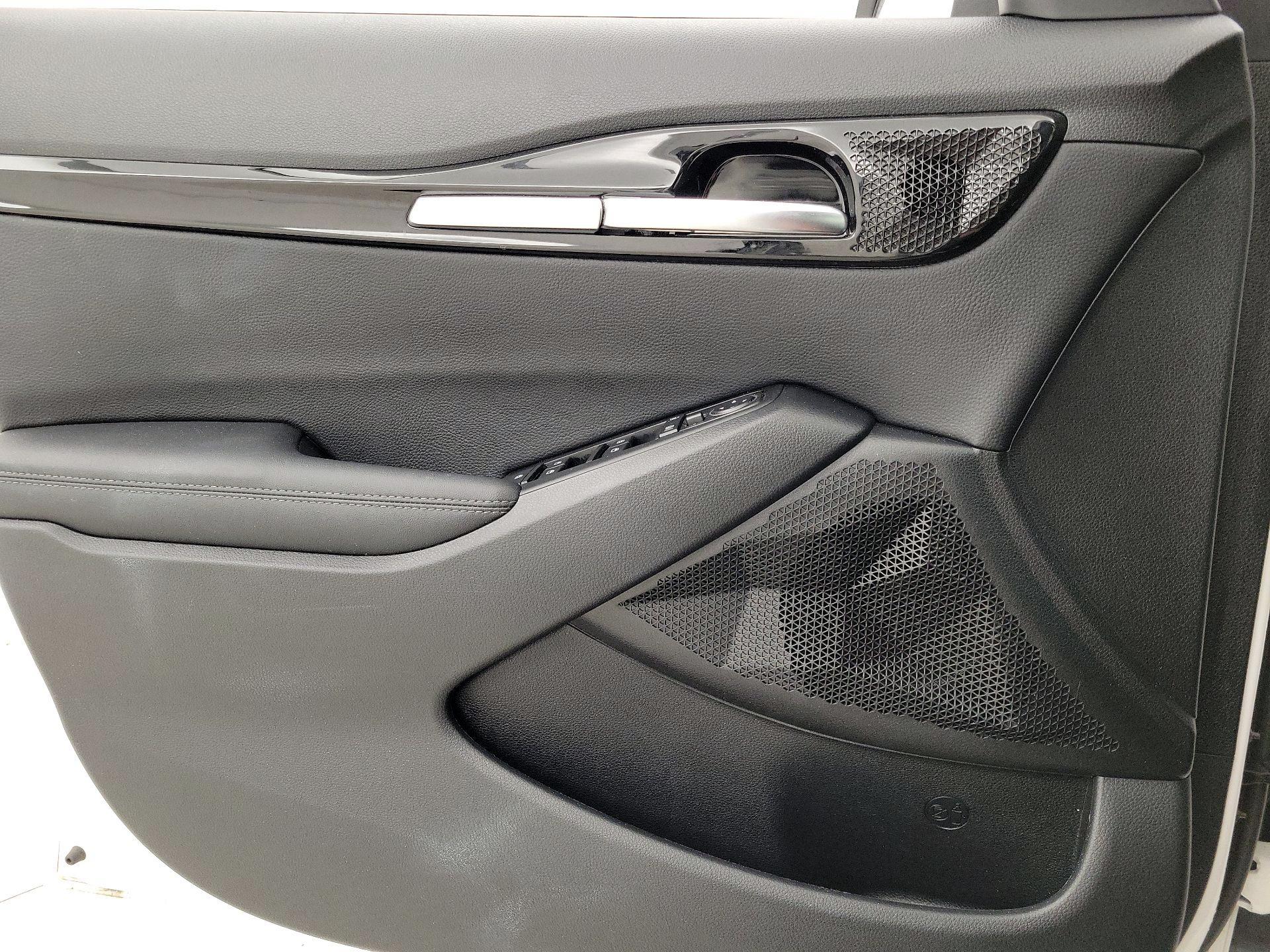 Thumbnail: 2023 Kia Seltos - 12