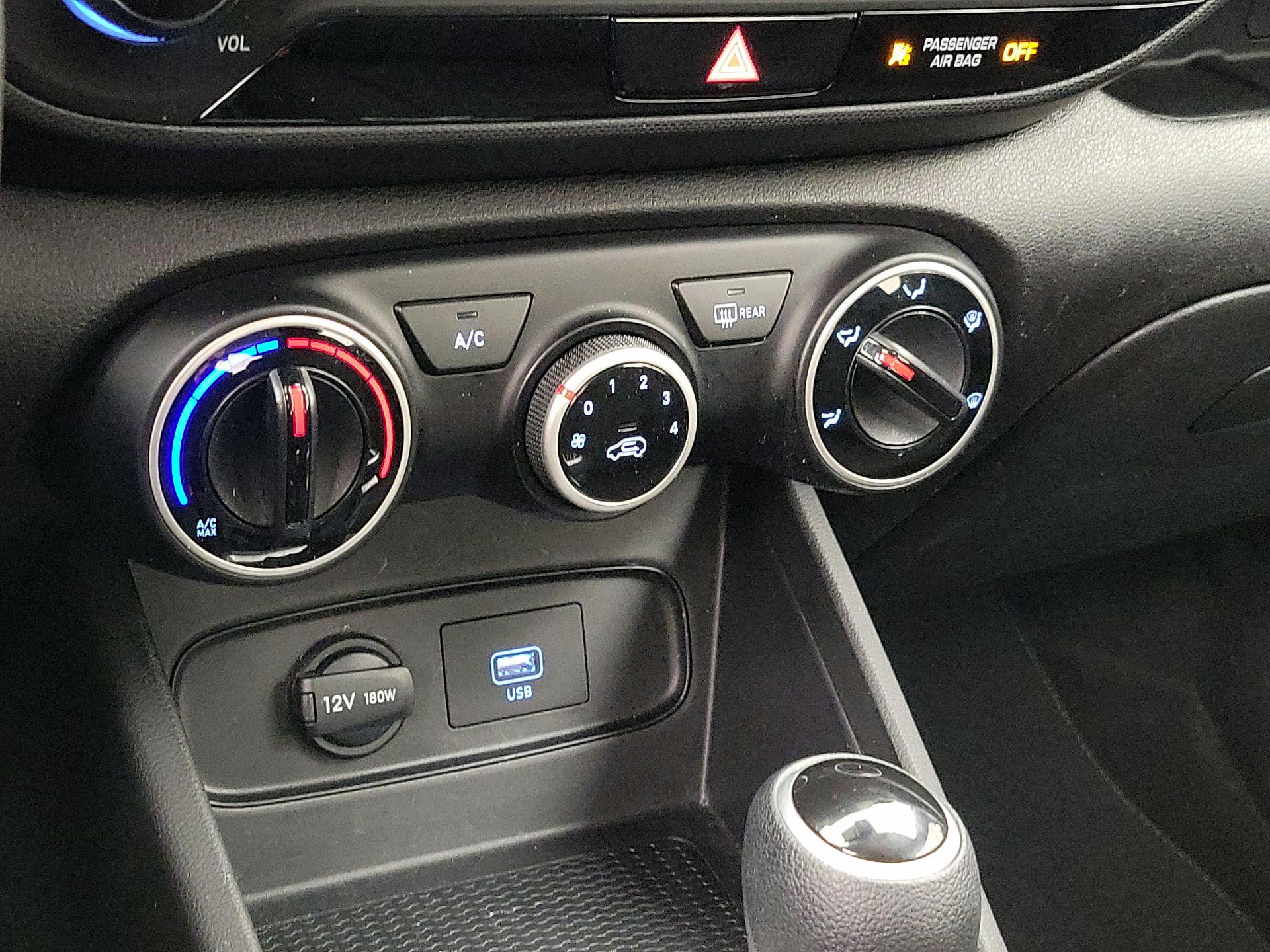 Thumbnail: 2021 Hyundai Venue - 16