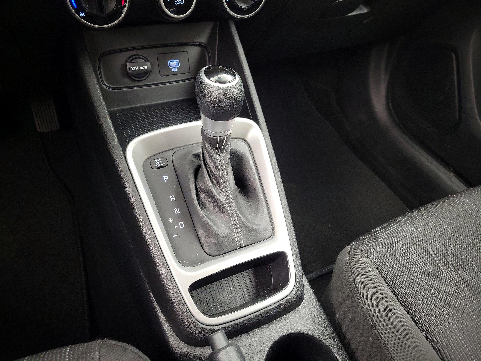 Thumbnail: 2021 Hyundai Venue - 17