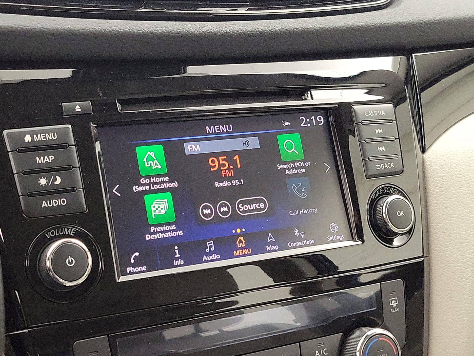 Thumbnail: 2021 Nissan Rogue Sport - 15