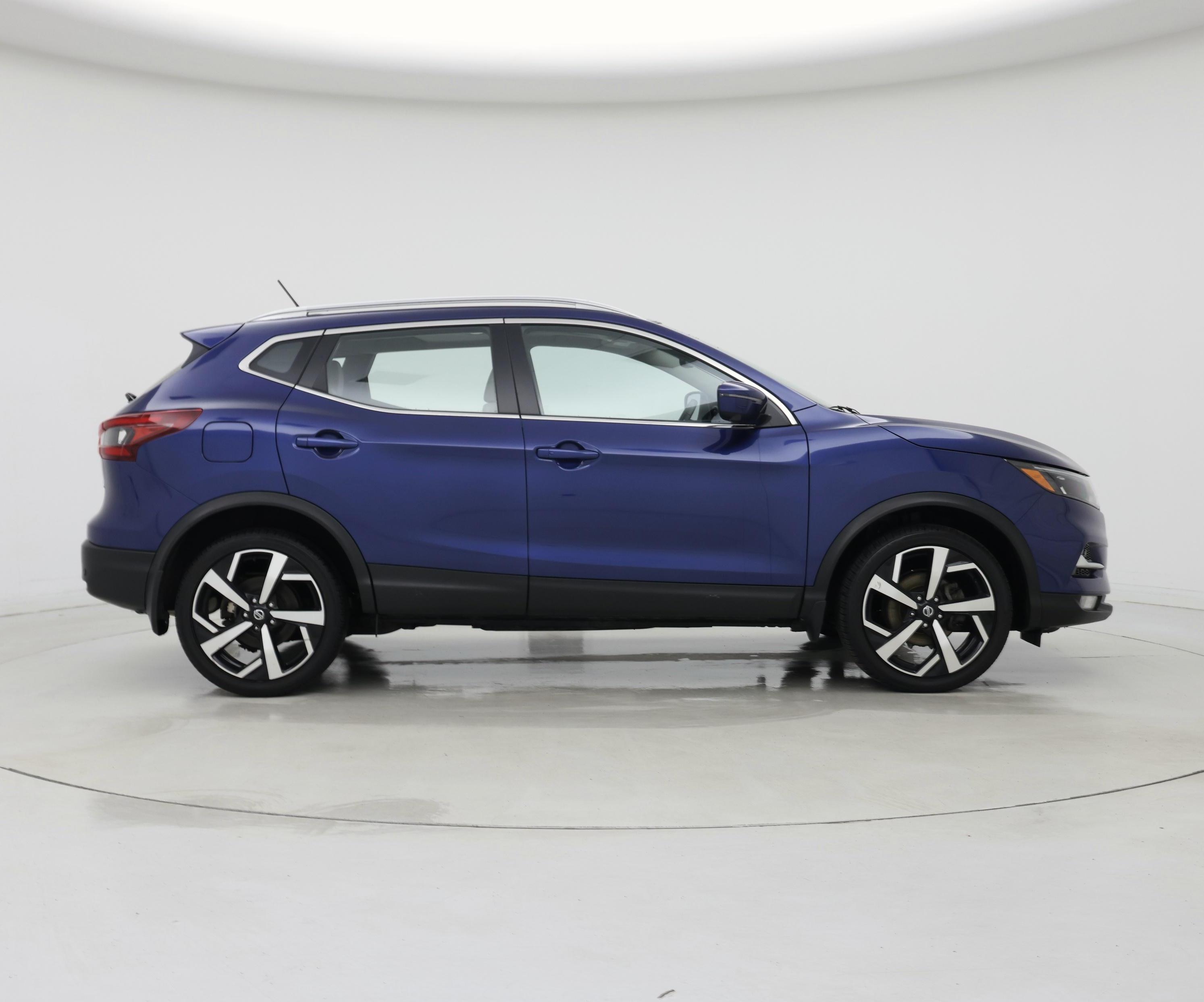 Thumbnail: 2021 Nissan Rogue Sport - 7