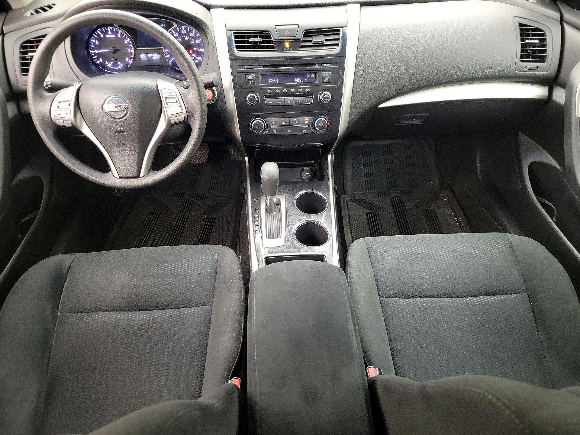 Thumbnail: 2014 Nissan Altima - 9