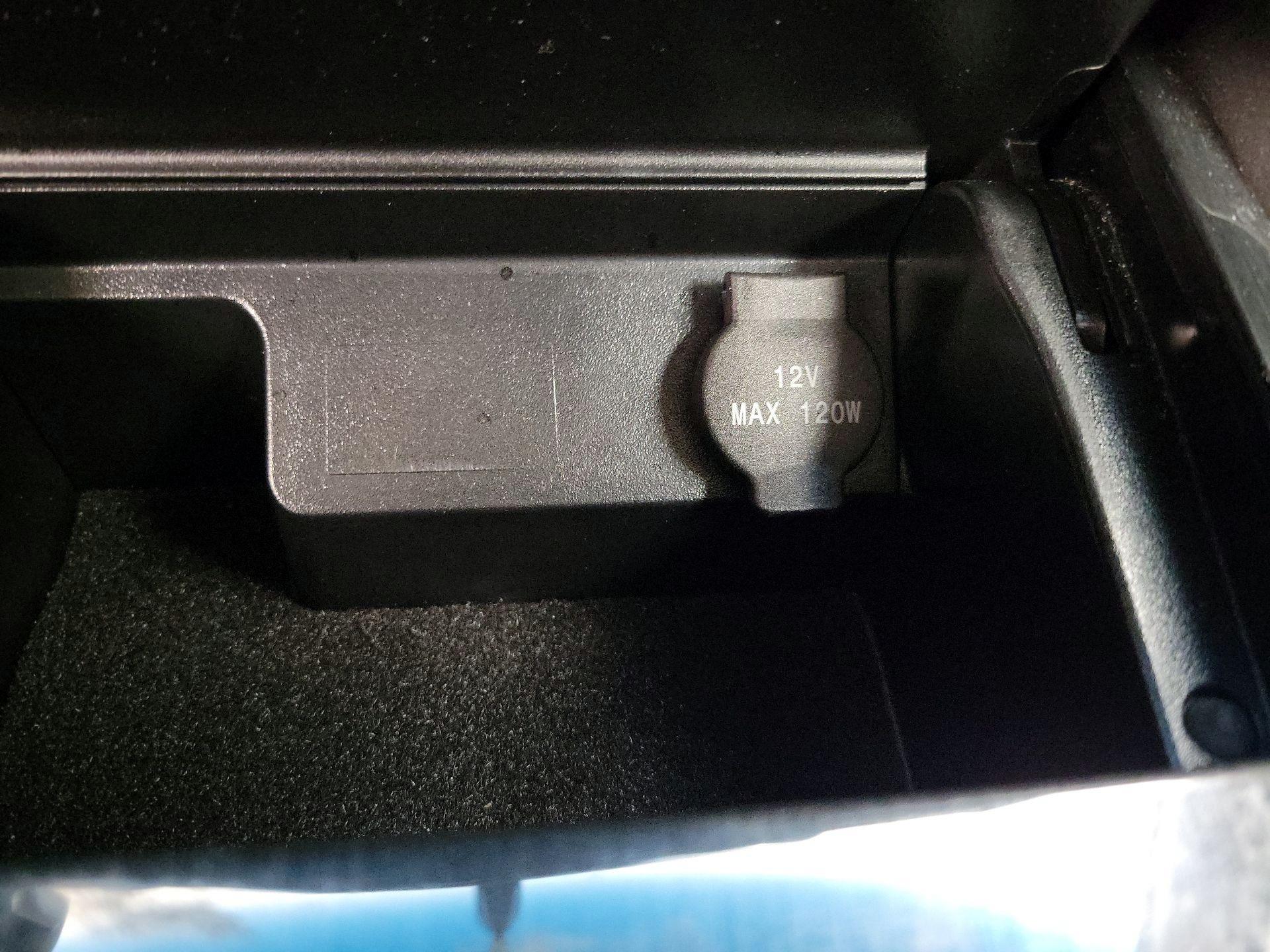 Thumbnail: 2014 Nissan Altima - 17