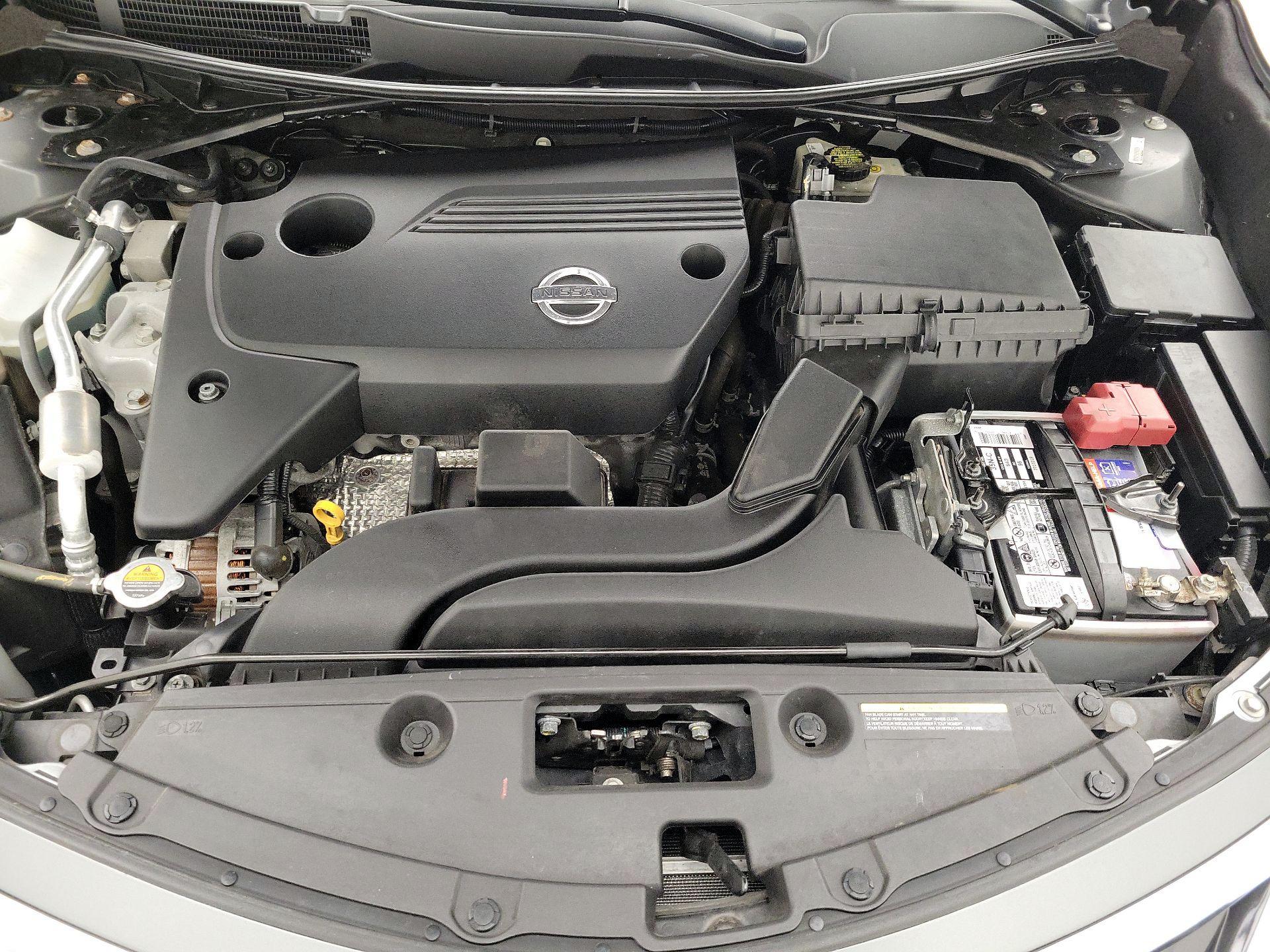 Thumbnail: 2014 Nissan Altima - 20