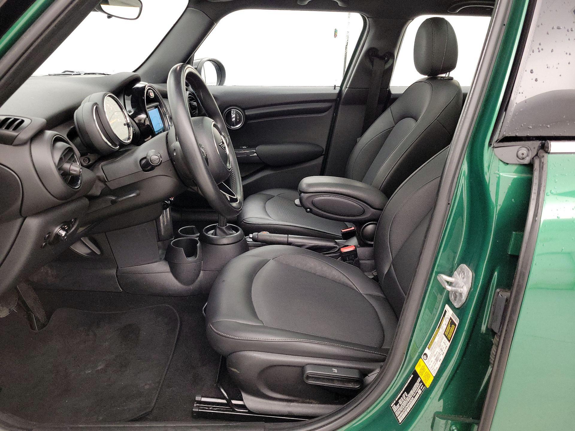 Thumbnail: 2021 MINI Cooper Hardtop - 11