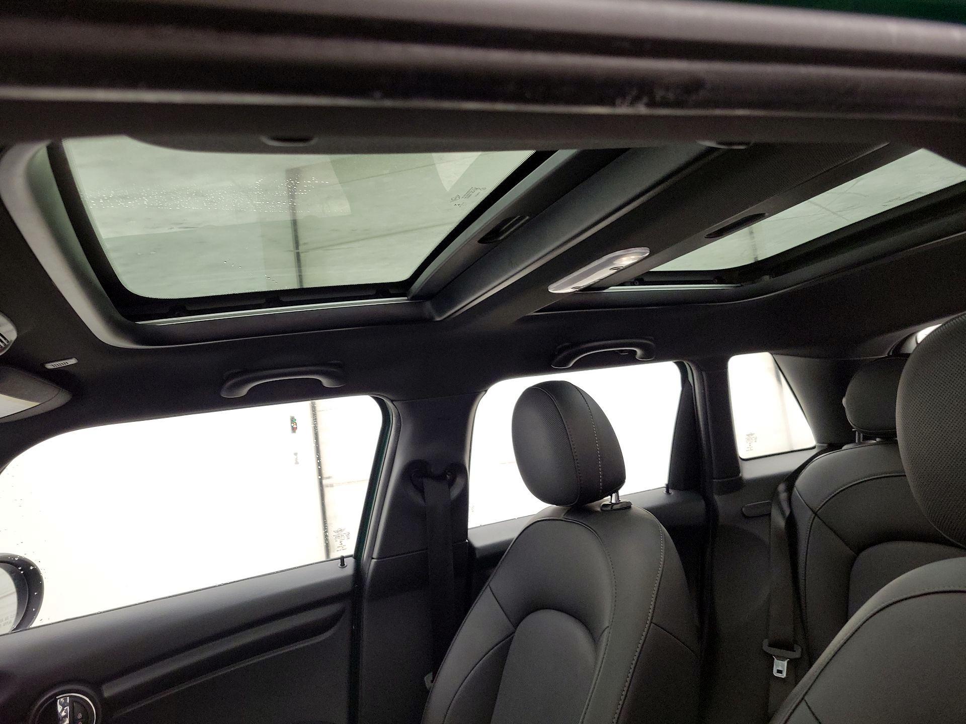 Thumbnail: 2021 MINI Cooper Hardtop - 19