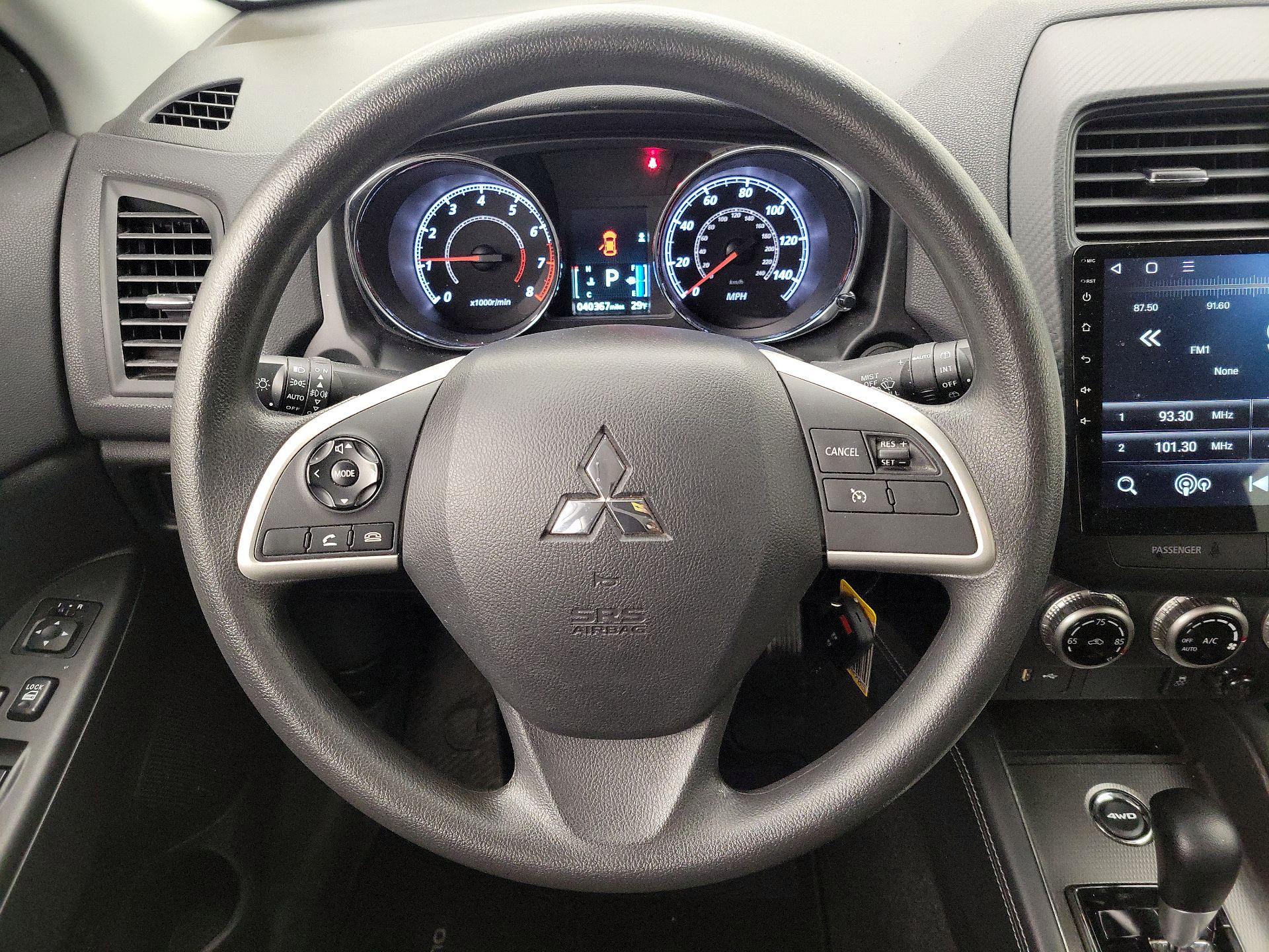 Thumbnail: 2023 Mitsubishi Outlander Sport - 10