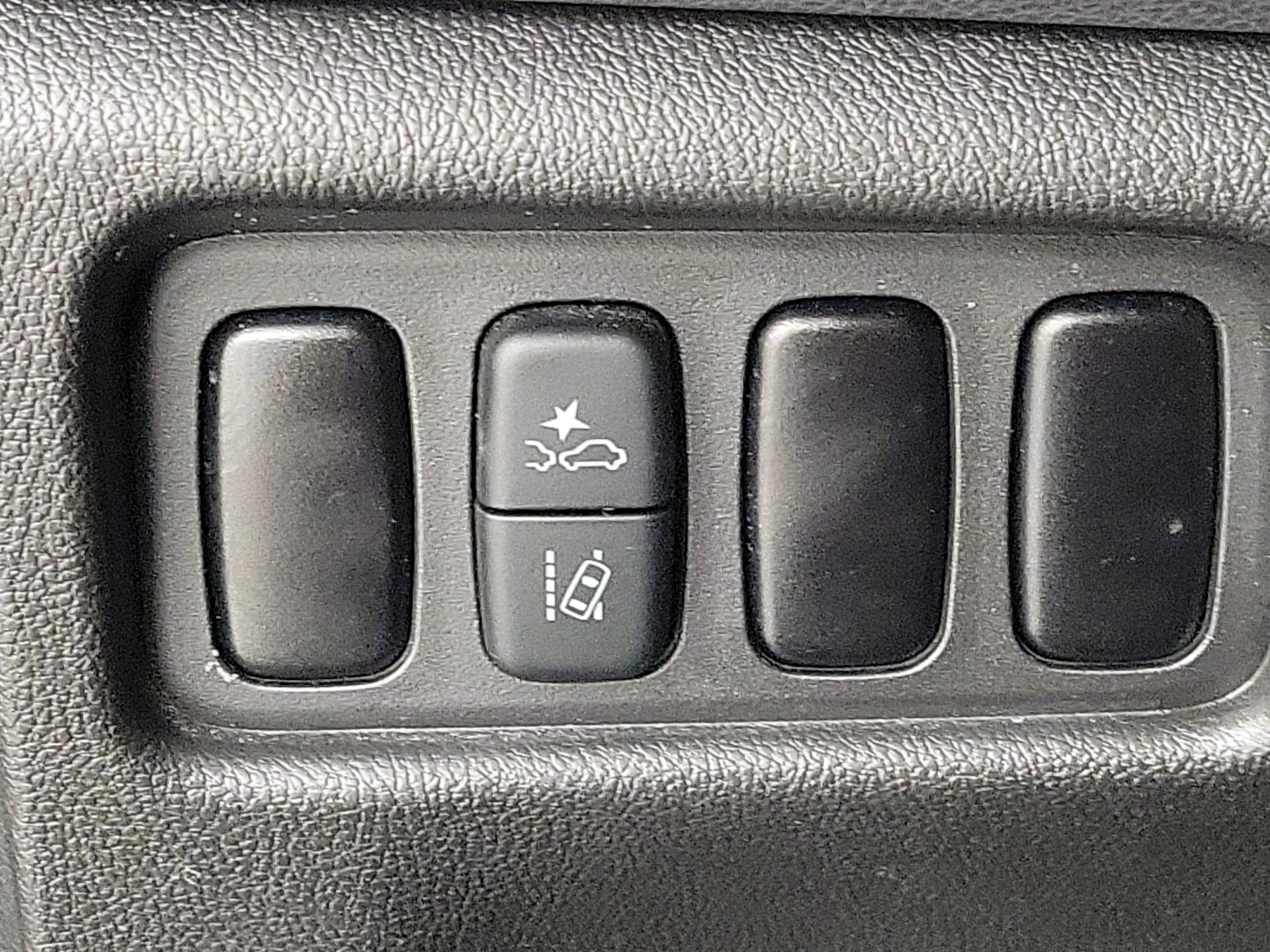 Thumbnail: 2023 Mitsubishi Outlander Sport - 13