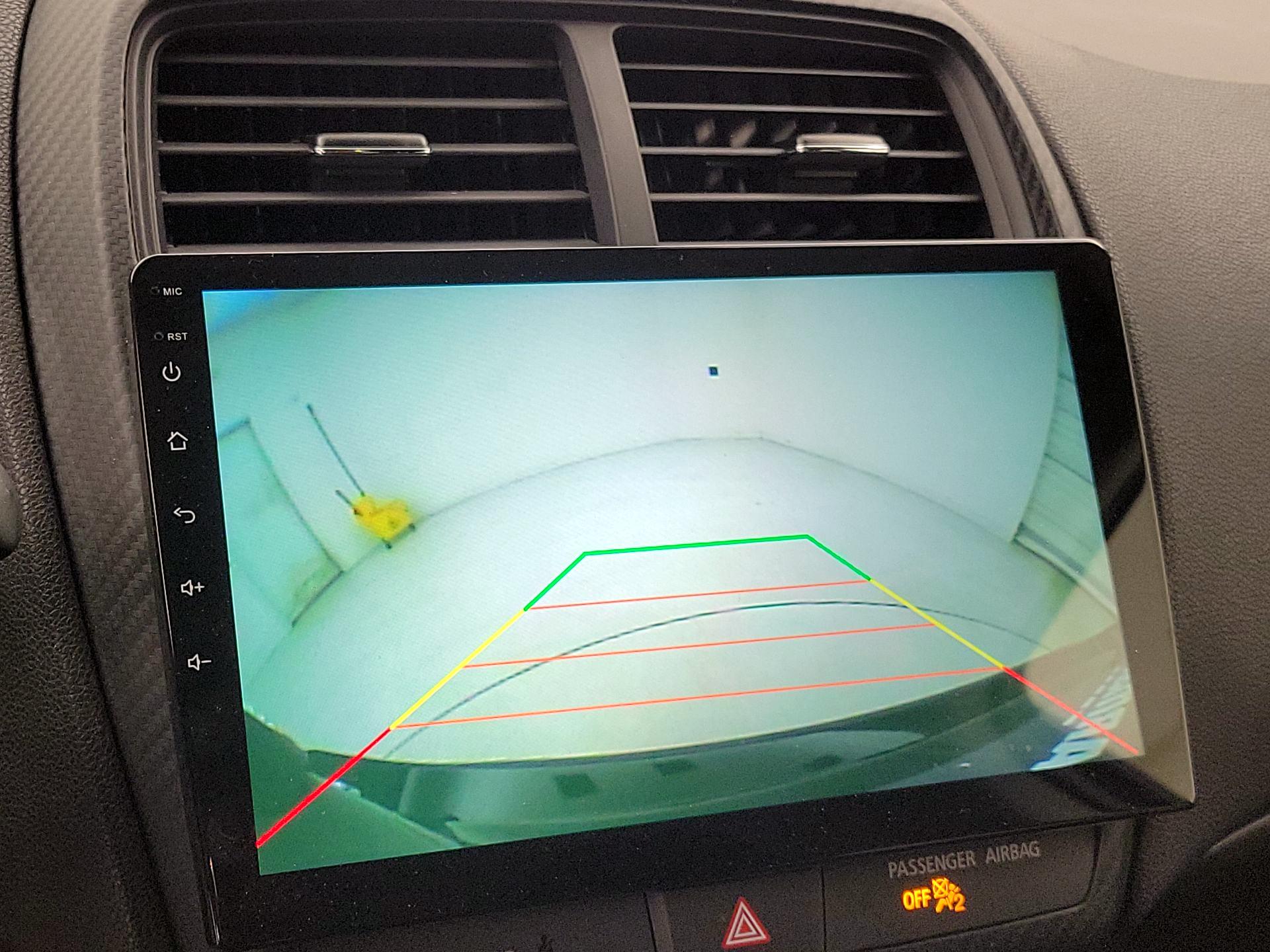 Thumbnail: 2023 Mitsubishi Outlander Sport - 14