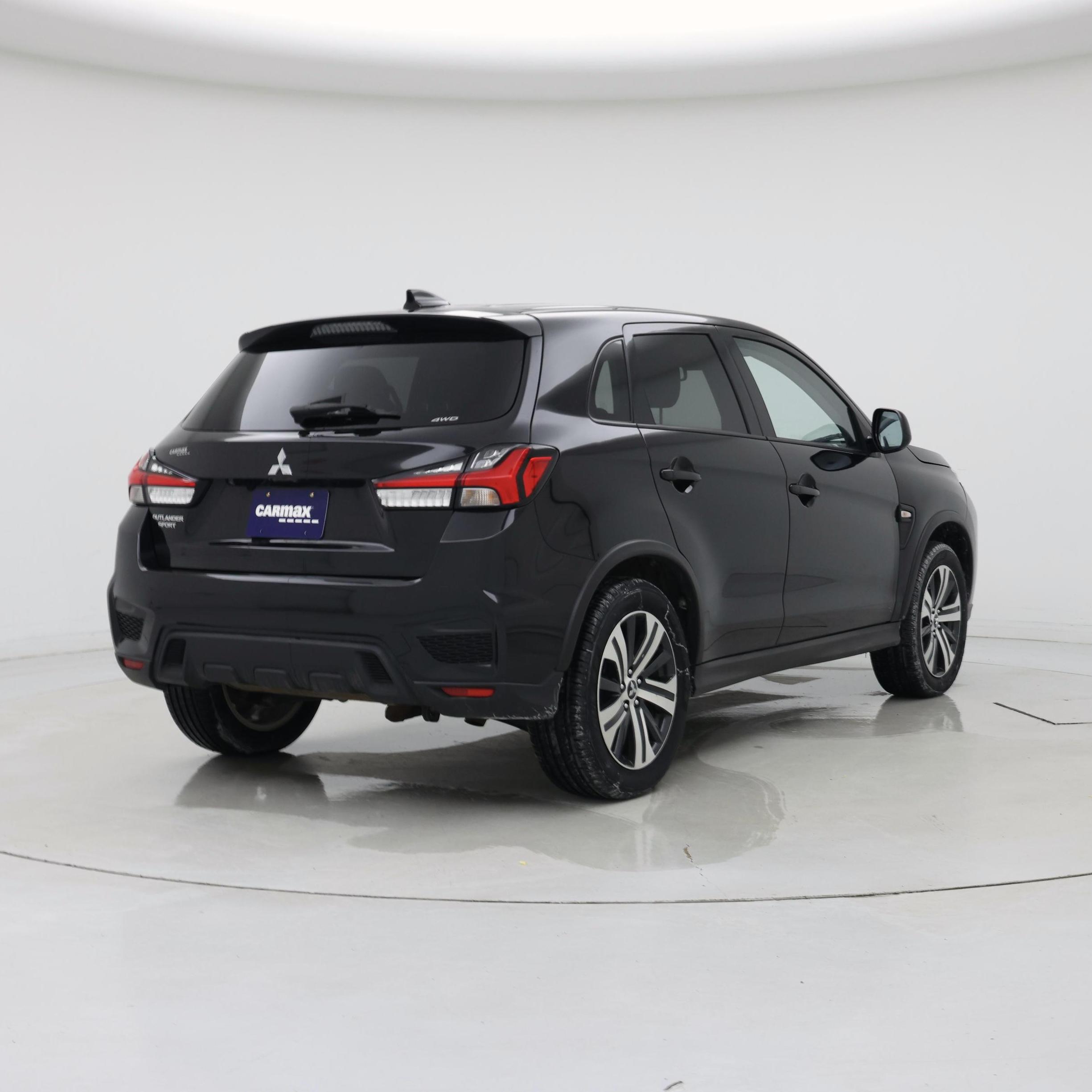 Thumbnail: 2023 Mitsubishi Outlander Sport - 8