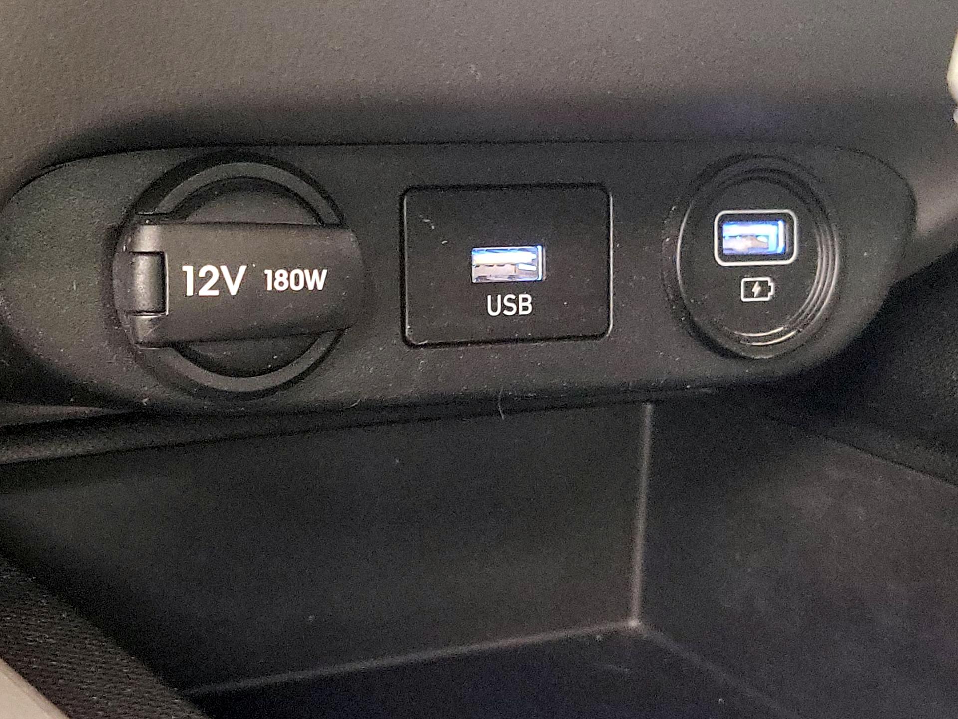 Thumbnail: 2023 Hyundai Elantra - 18