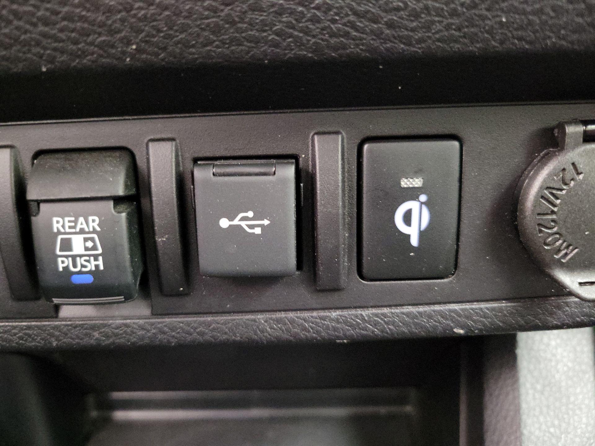 Thumbnail: 2021 Toyota Tacoma - 18