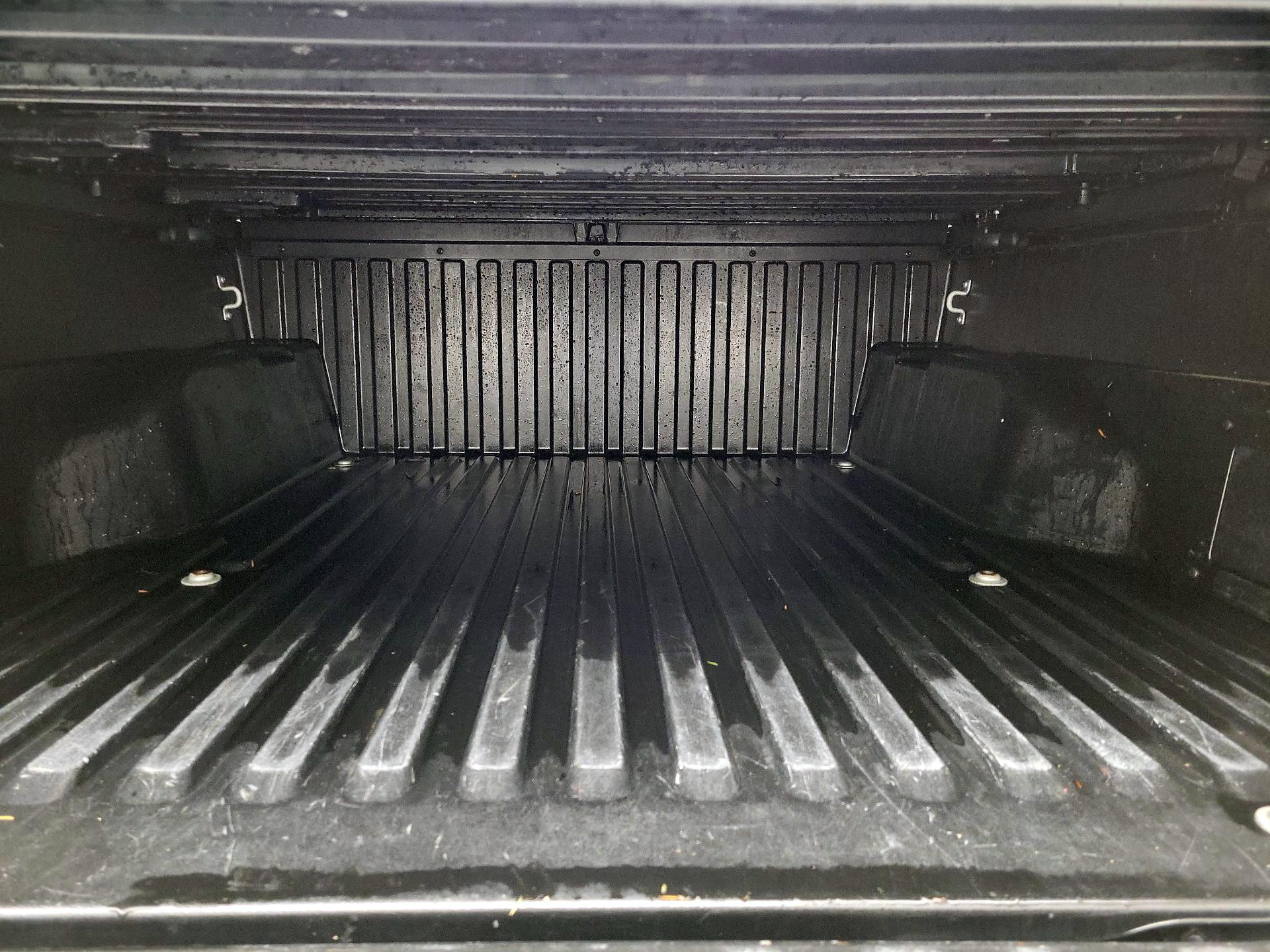 Thumbnail: 2021 Toyota Tacoma - 20