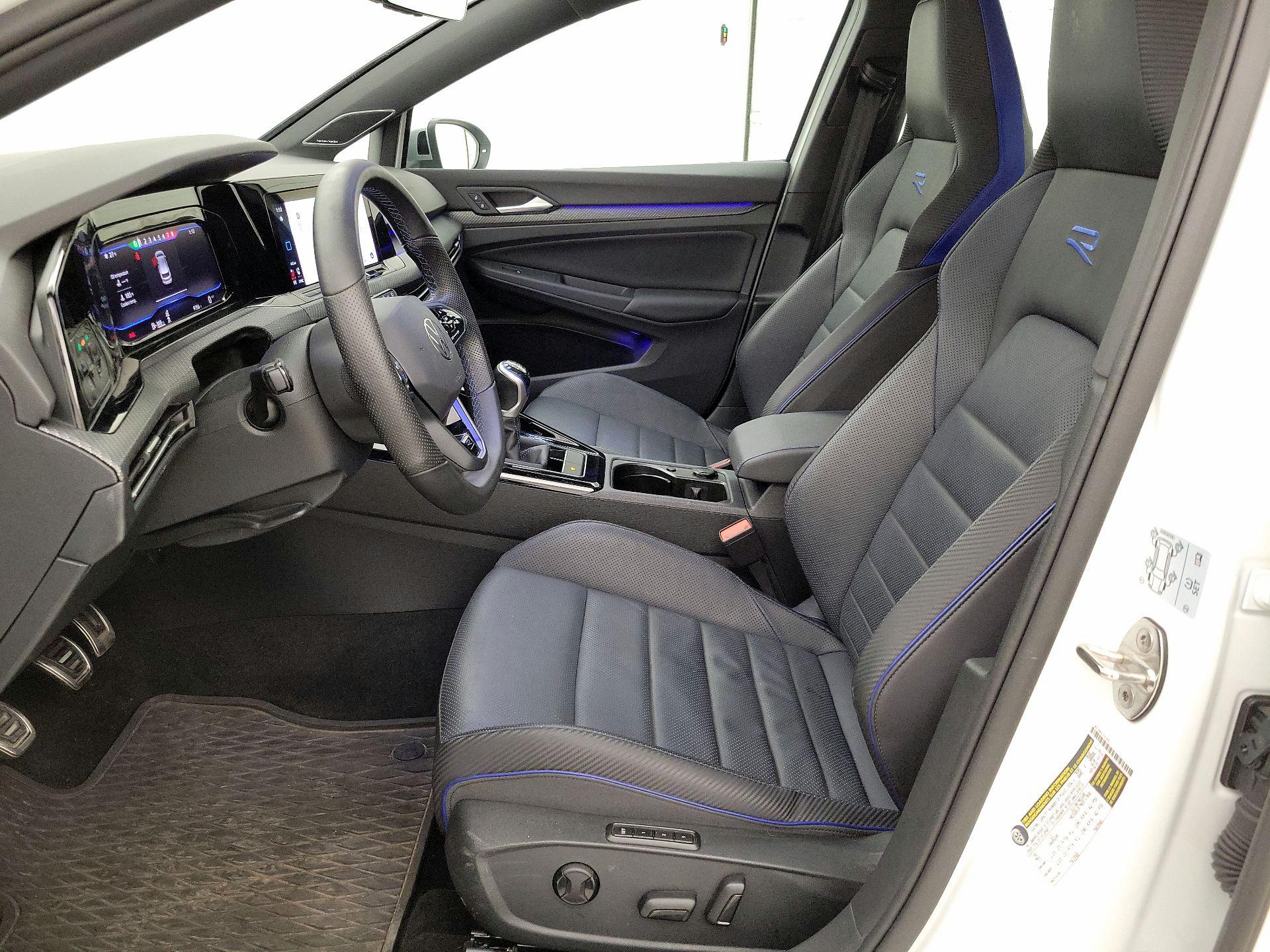 Thumbnail: 2024 Volkswagen Golf - 11