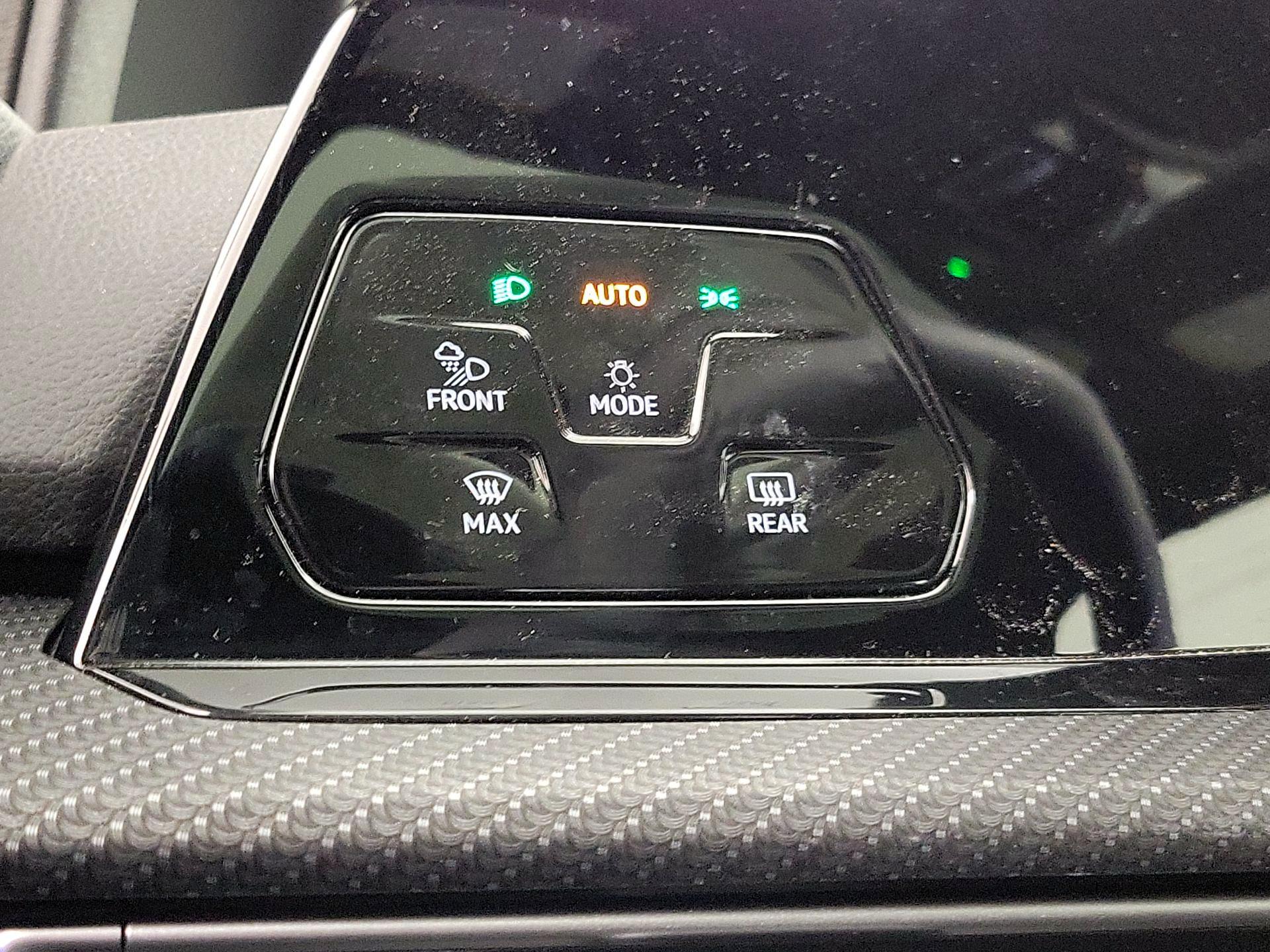 Thumbnail: 2024 Volkswagen Golf - 13