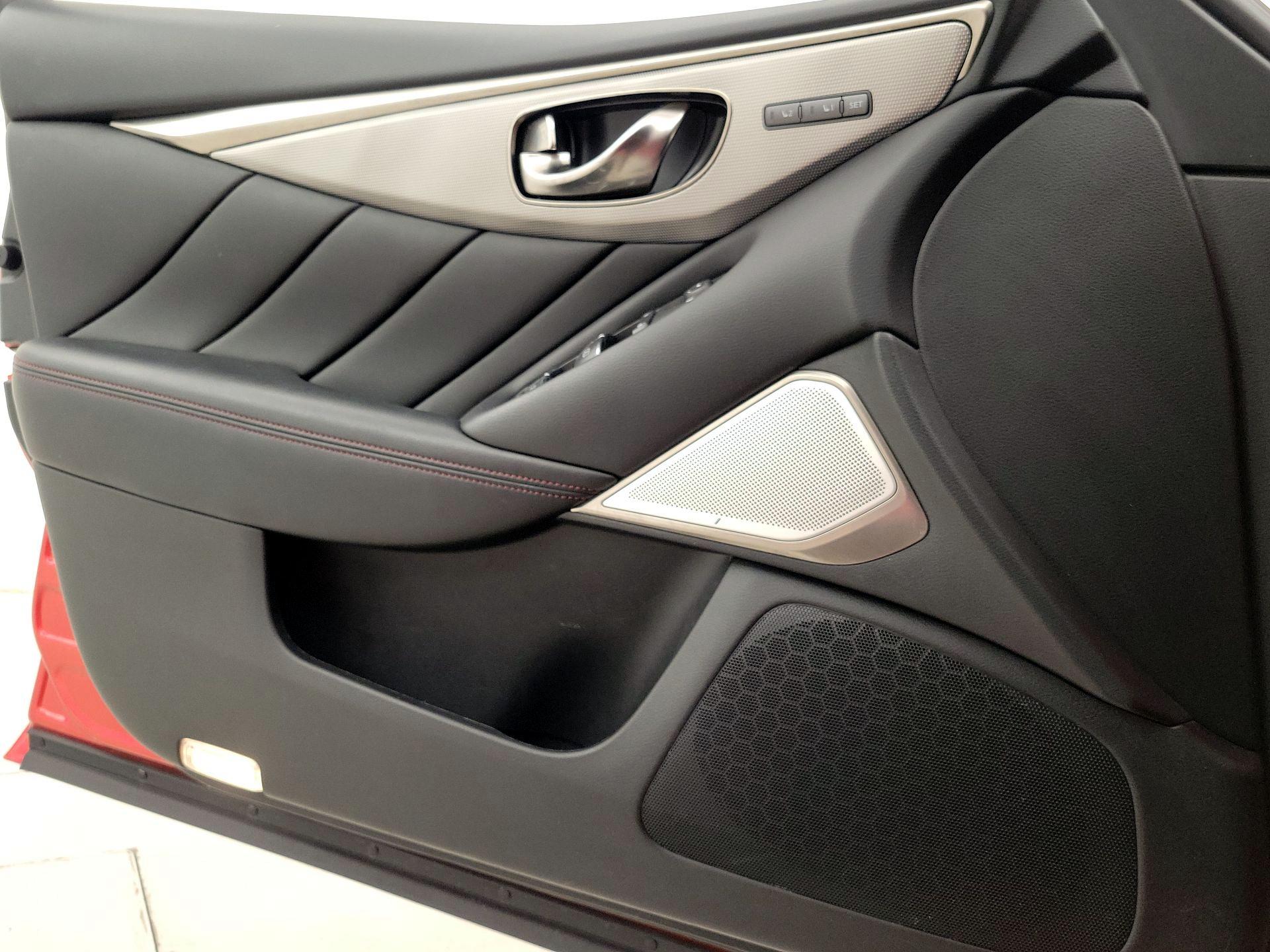 Thumbnail: 2019 INFINITI  - 12