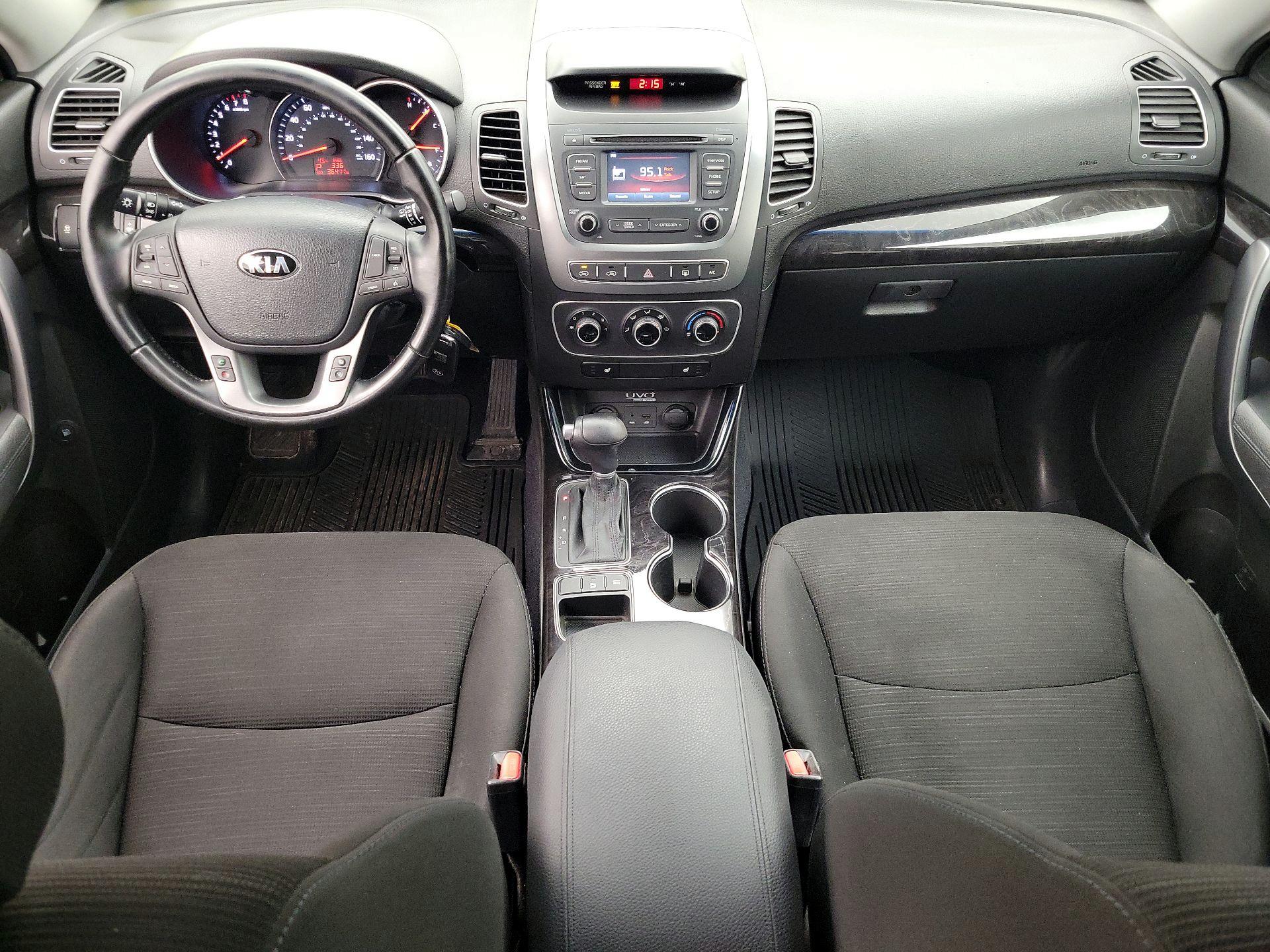 Thumbnail: 2014 Kia Sorento - 9