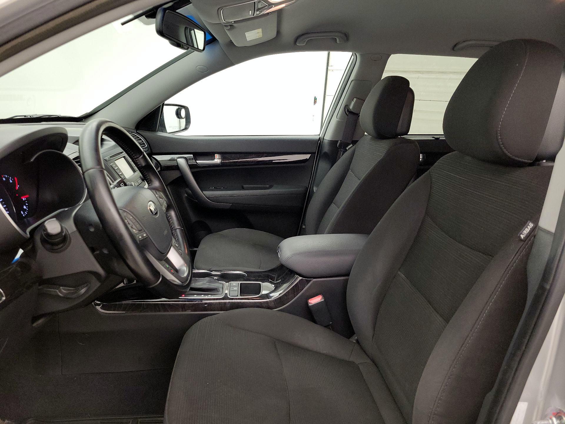 Thumbnail: 2014 Kia Sorento - 11