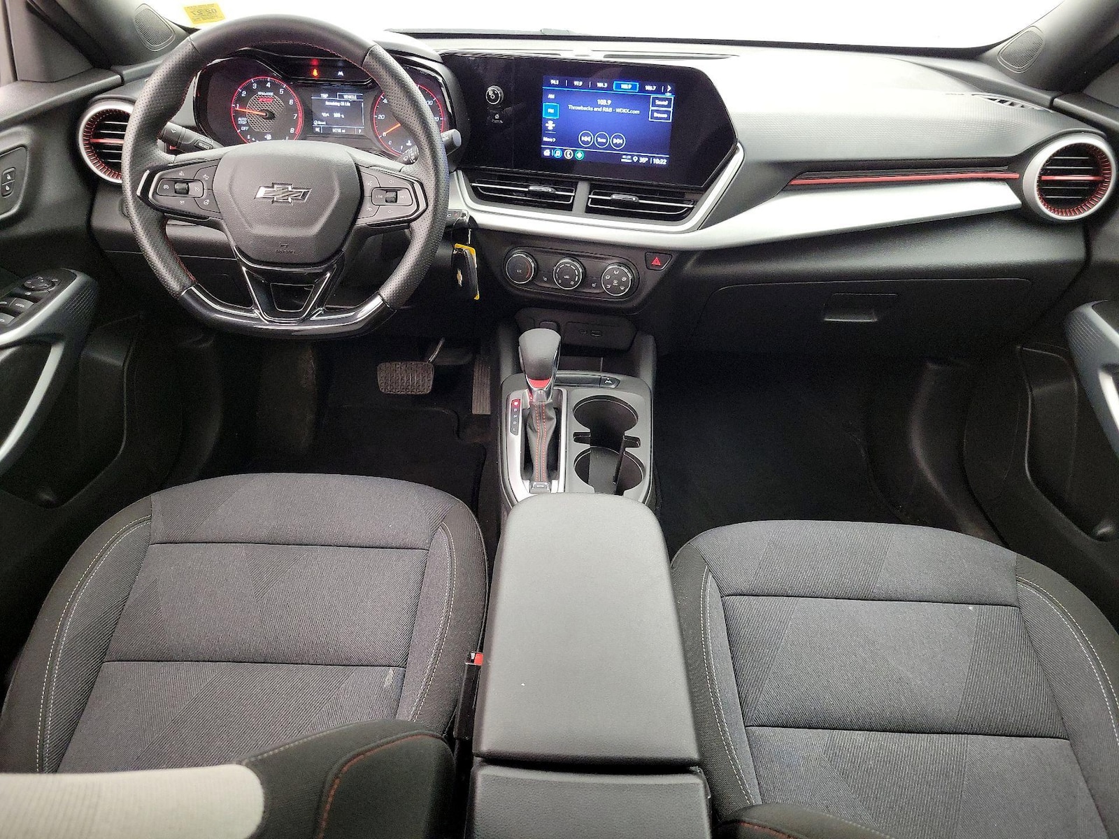 2024 Chevrolet Trax RS - Photo 10