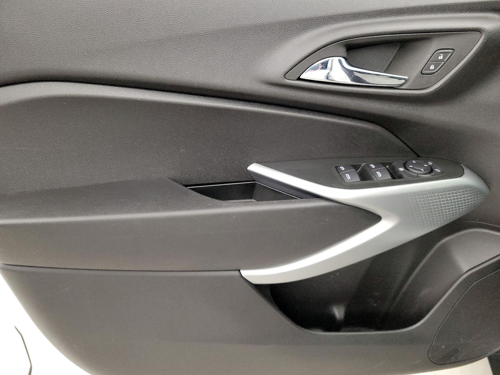 2024 Chevrolet Trax RS - Photo 13