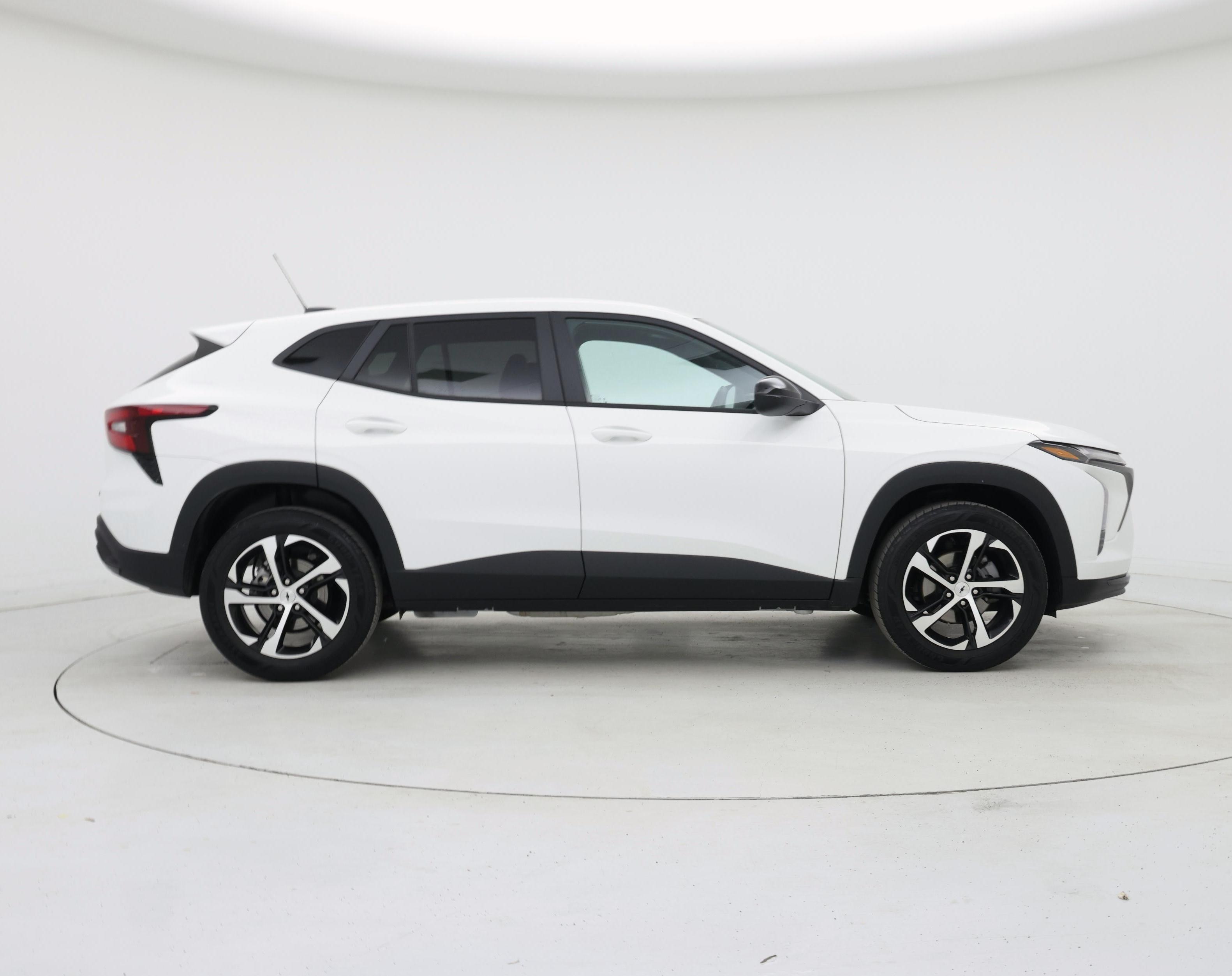 Thumbnail: 2024 Chevrolet Trax - 7
