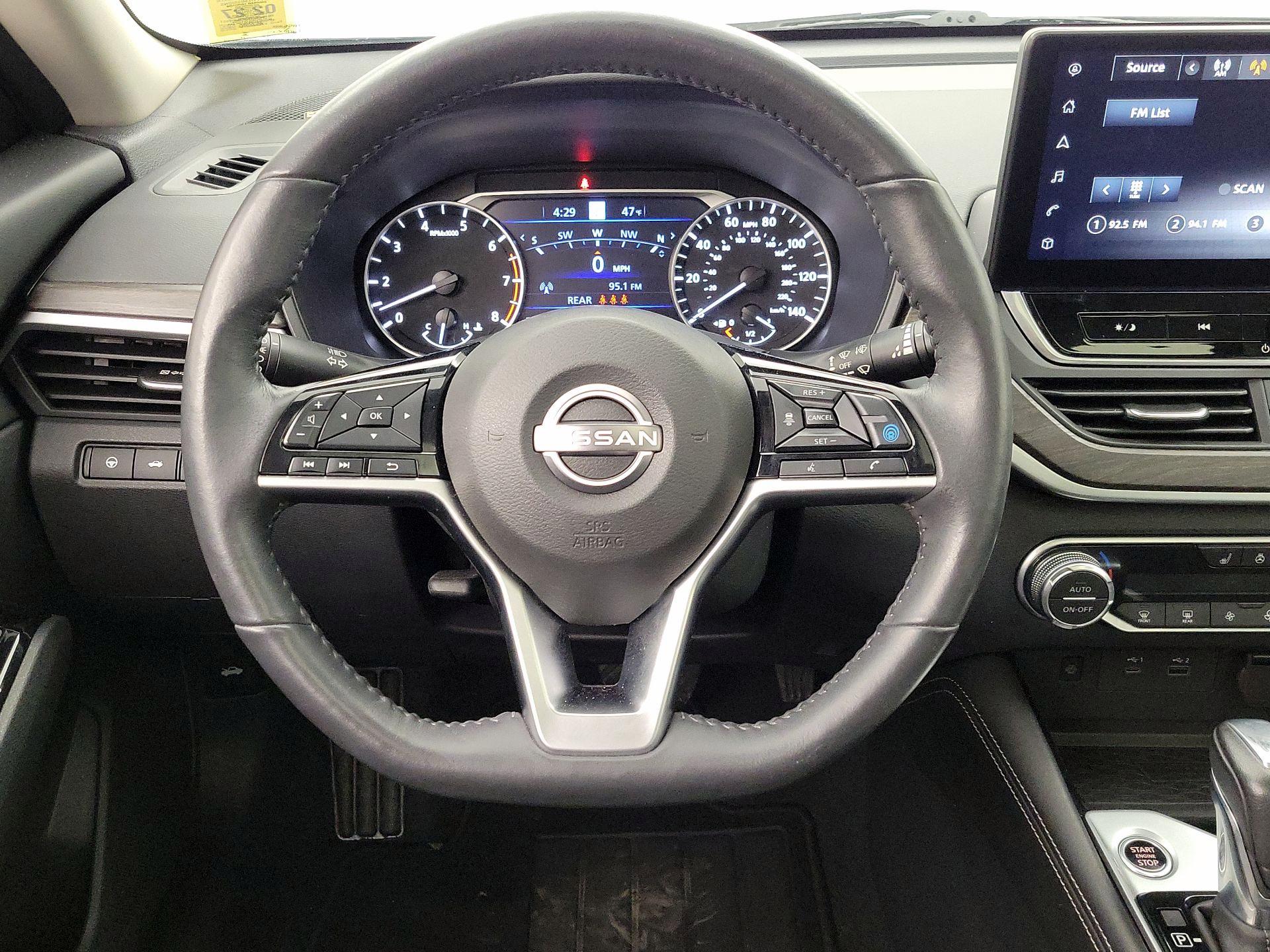 Thumbnail: 2023 Nissan Altima - 10