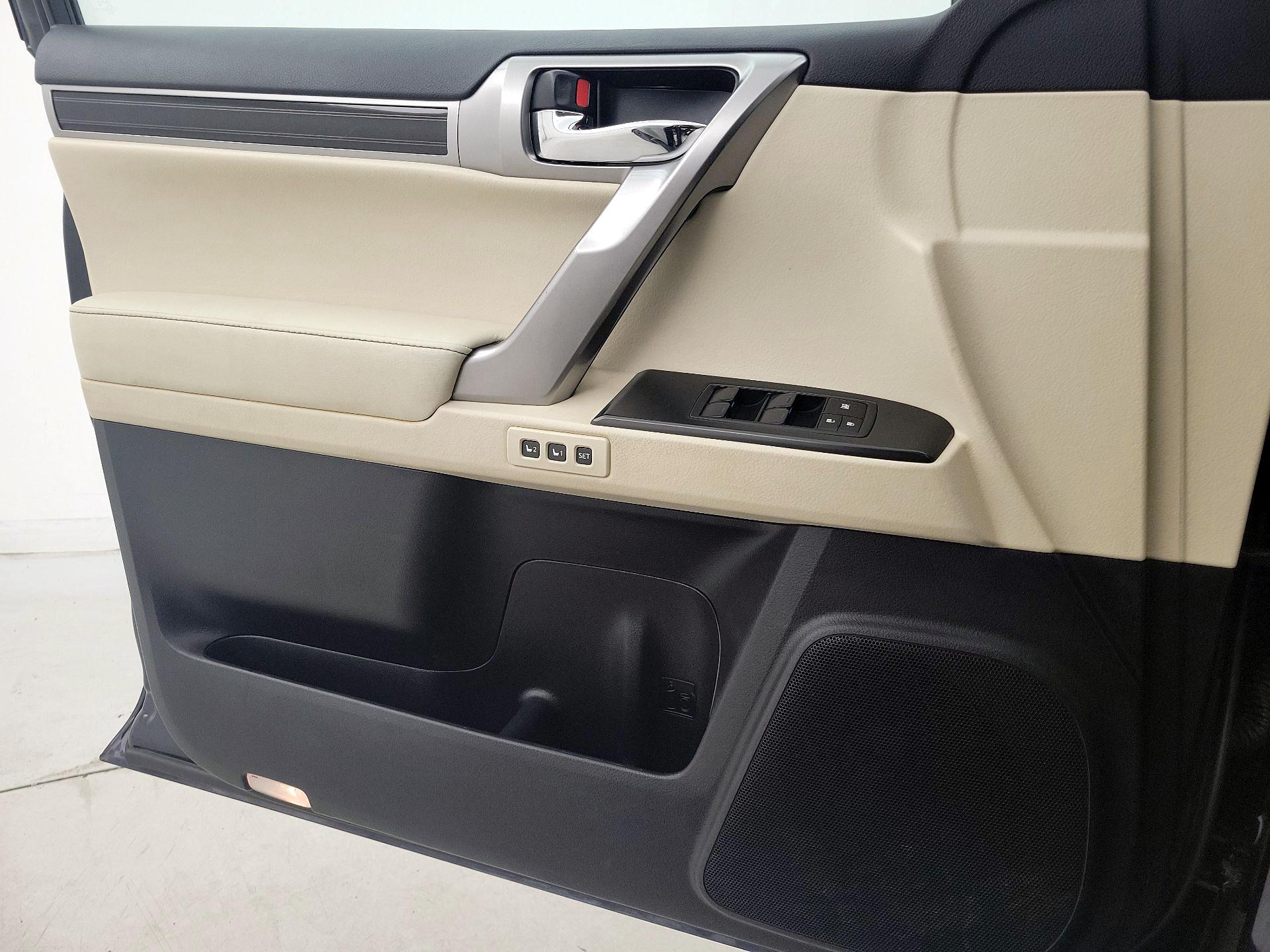 Thumbnail: 2022 Lexus GX - 12