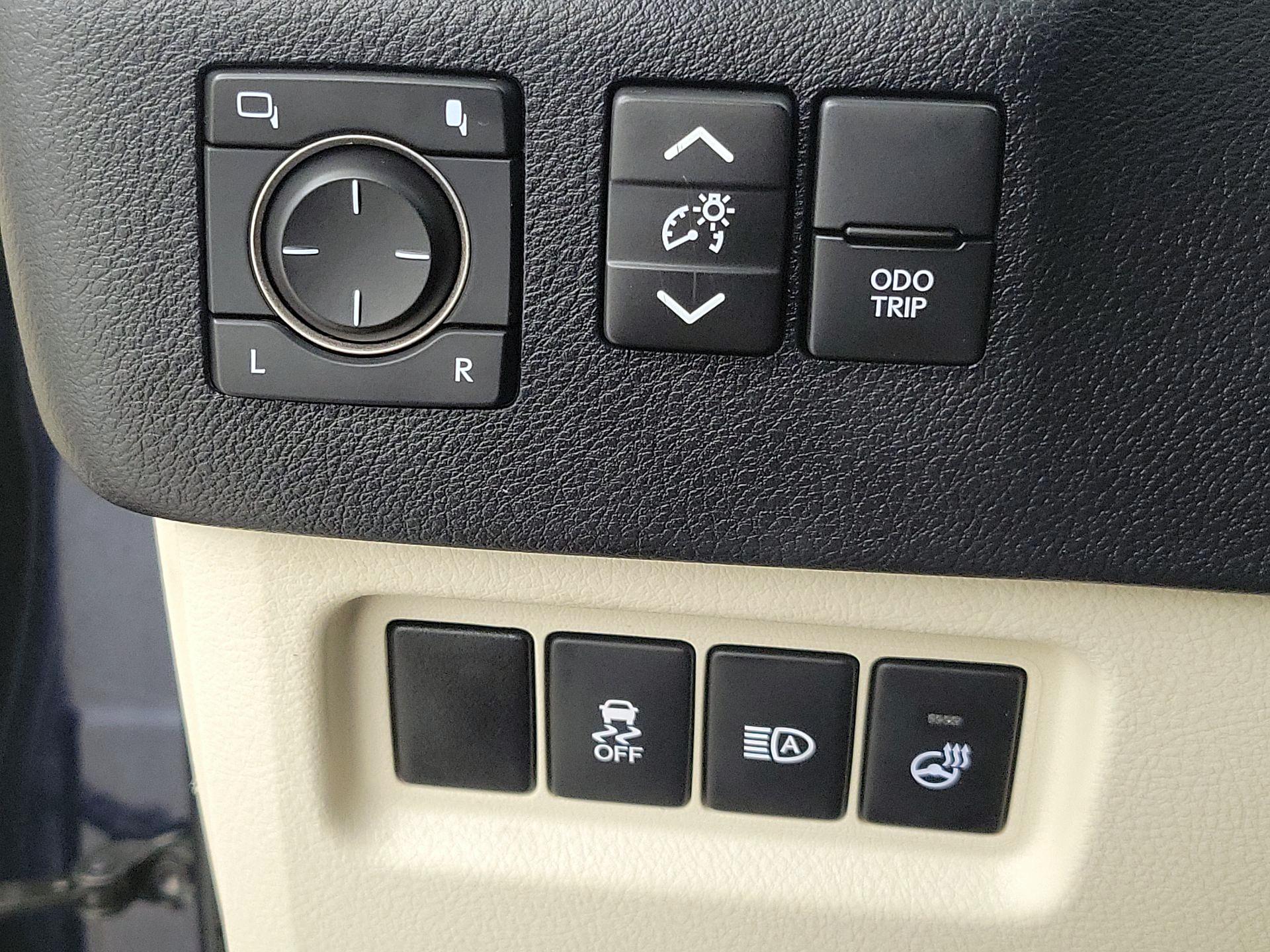 Thumbnail: 2022 Lexus GX - 13