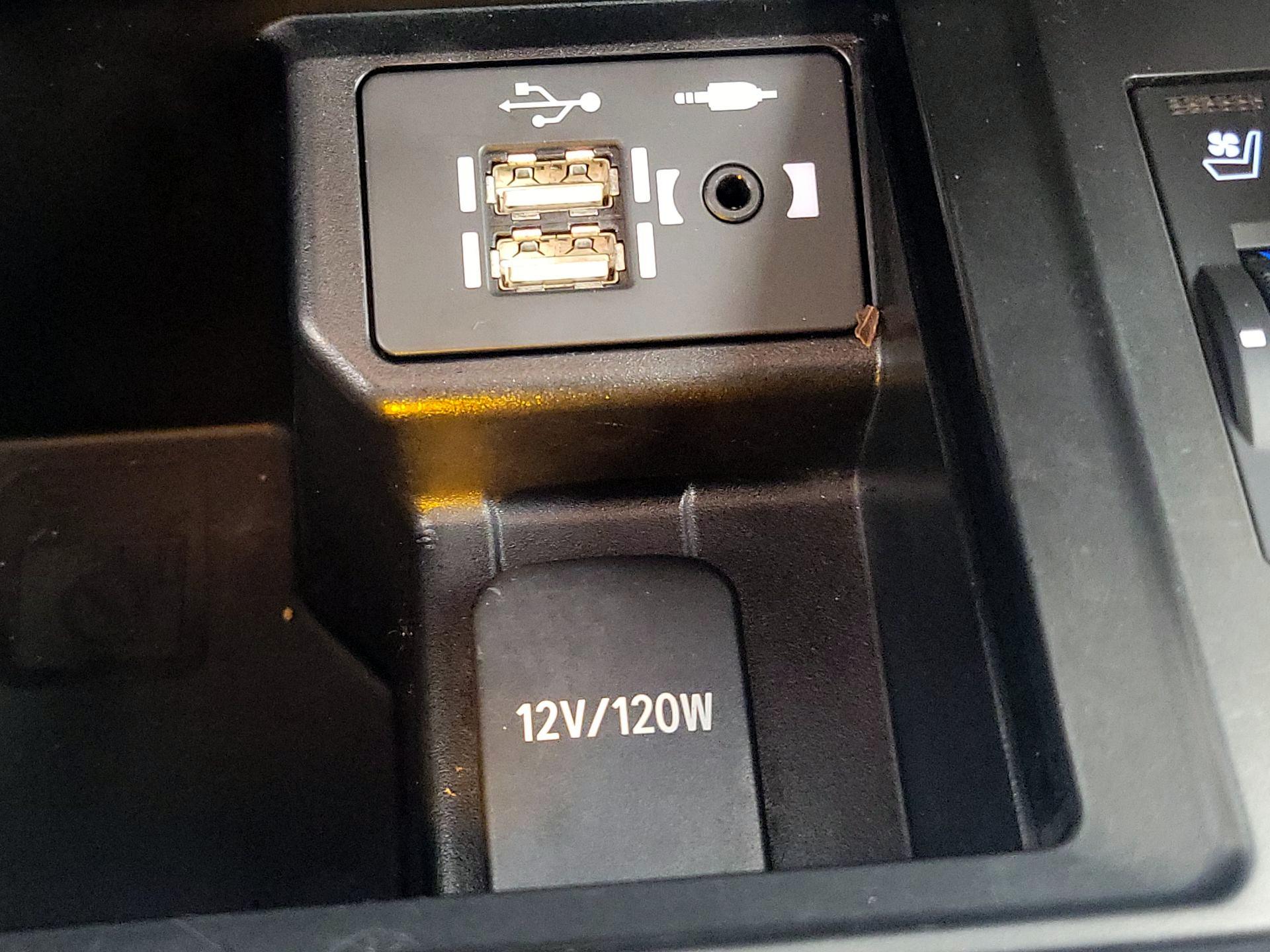 Thumbnail: 2022 Lexus GX - 19