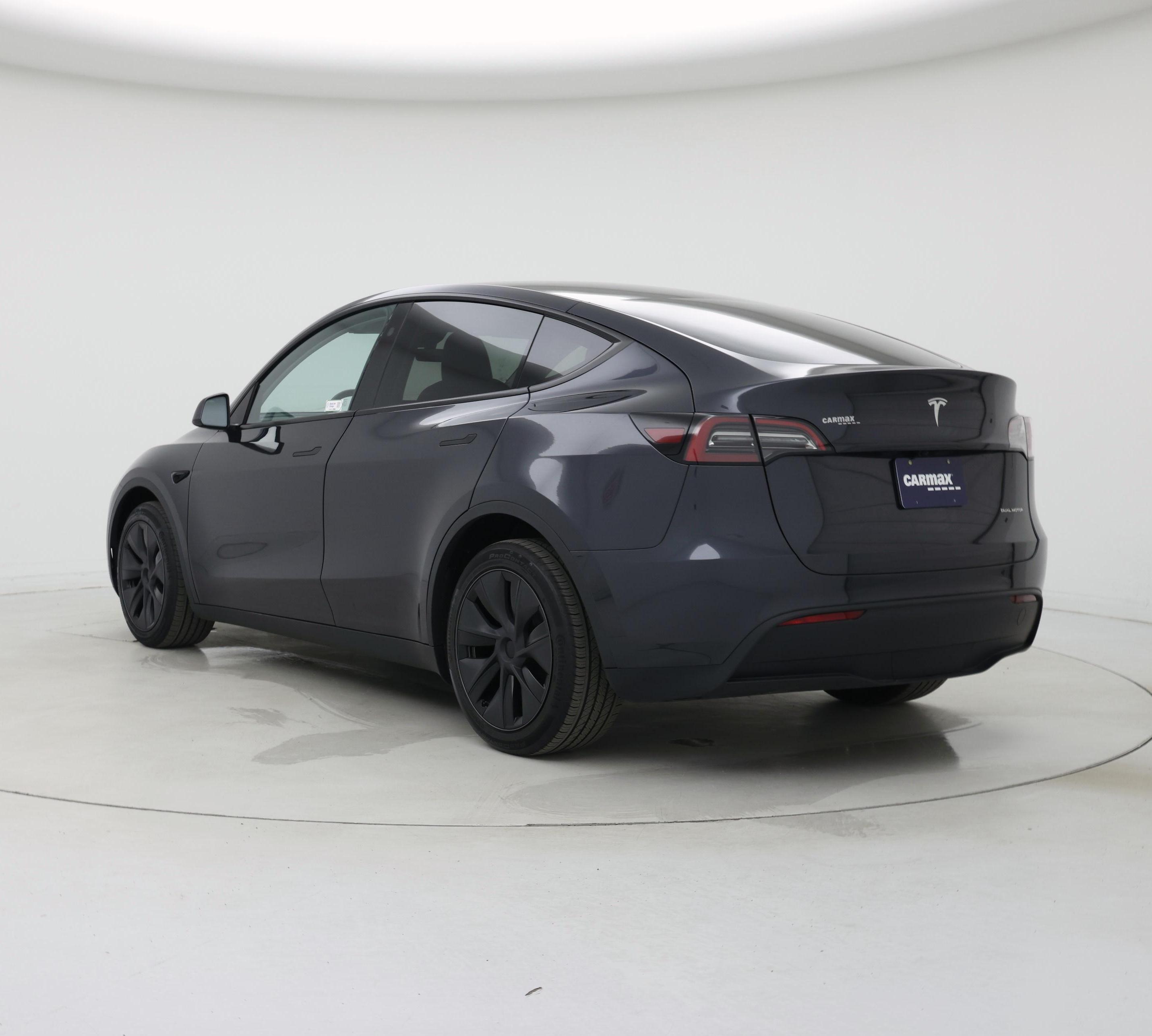 Thumbnail: 2025 Tesla Model Y - 2