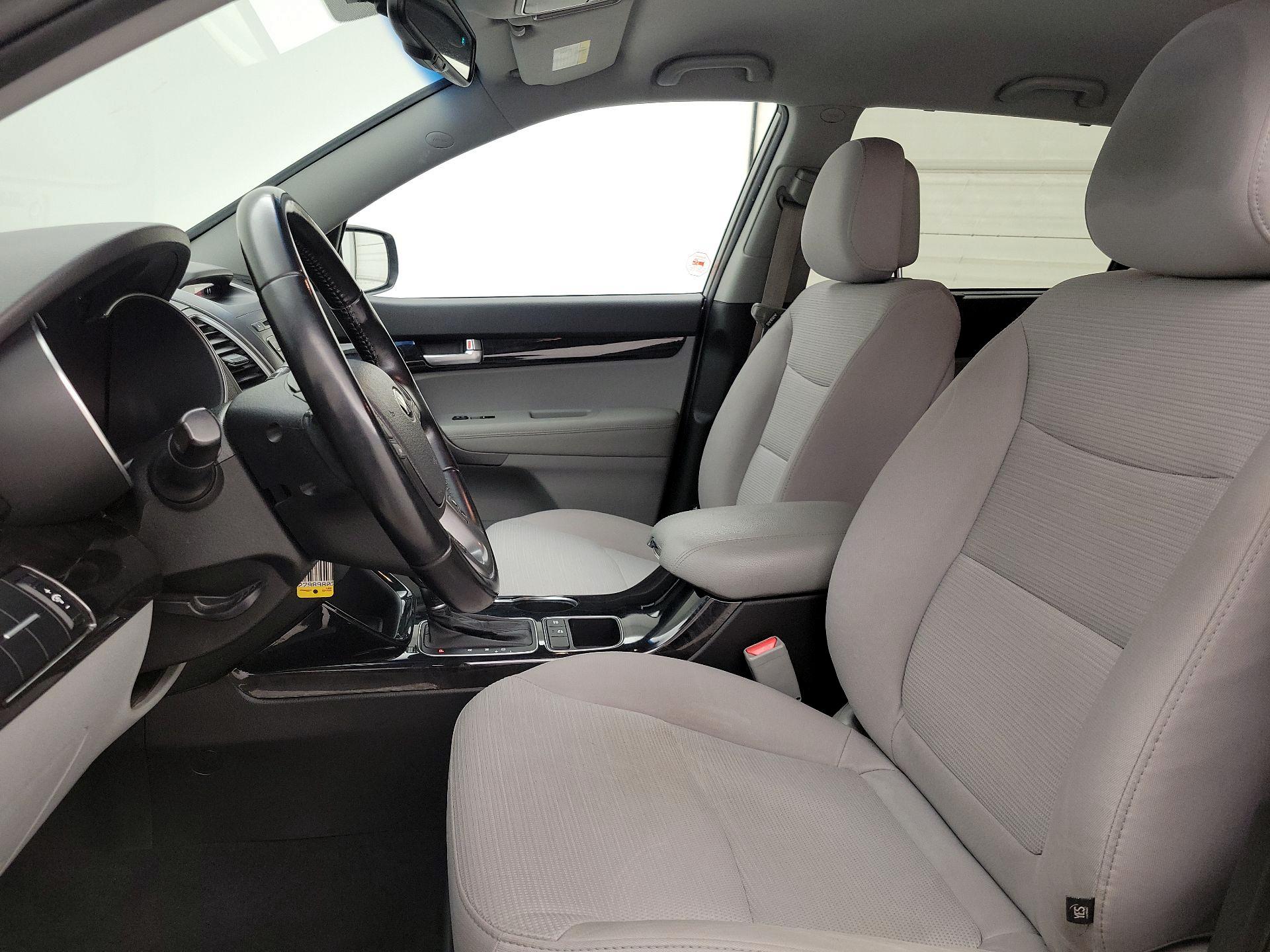 Thumbnail: 2014 Kia Sorento - 11