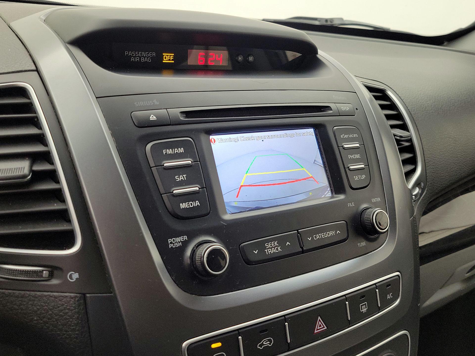 Thumbnail: 2014 Kia Sorento - 14