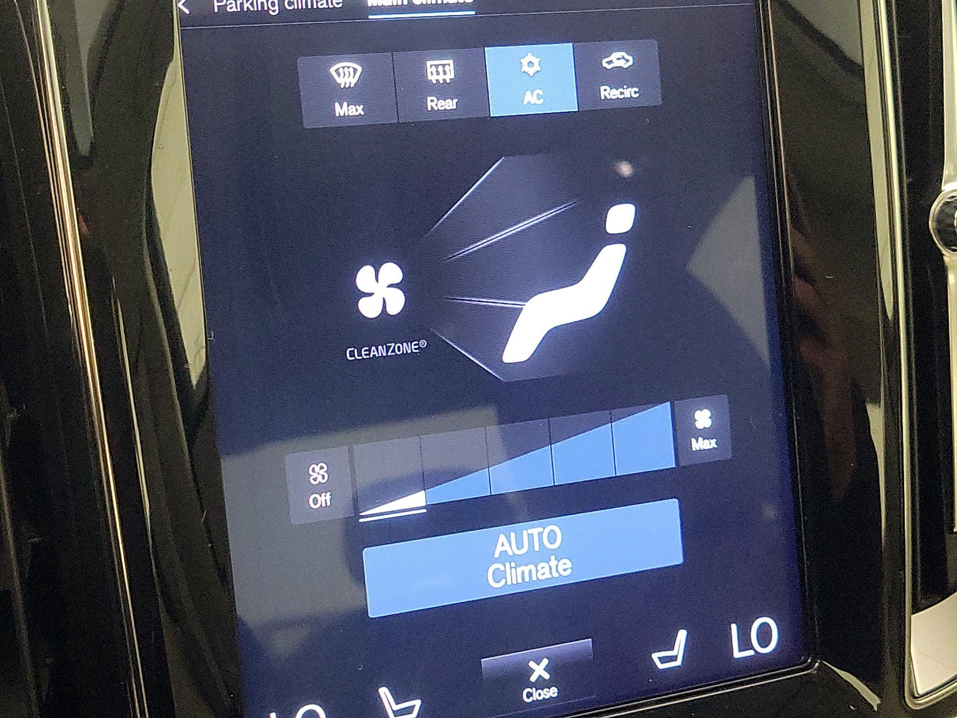 Thumbnail: 2020 Volvo S60 - 17