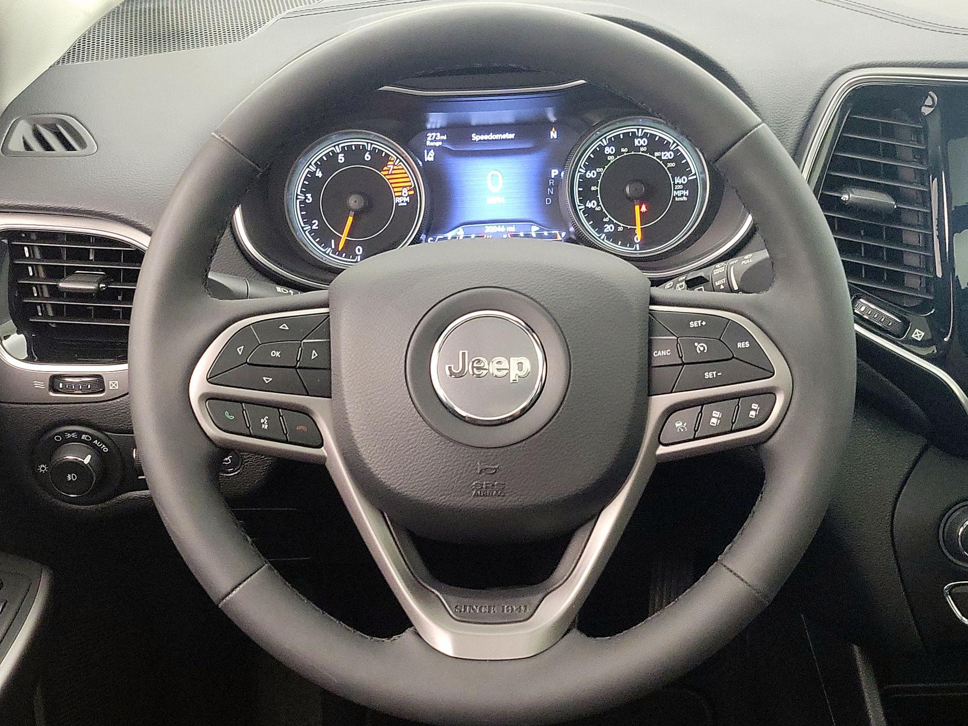 Thumbnail: 2022 Jeep Cherokee - 10